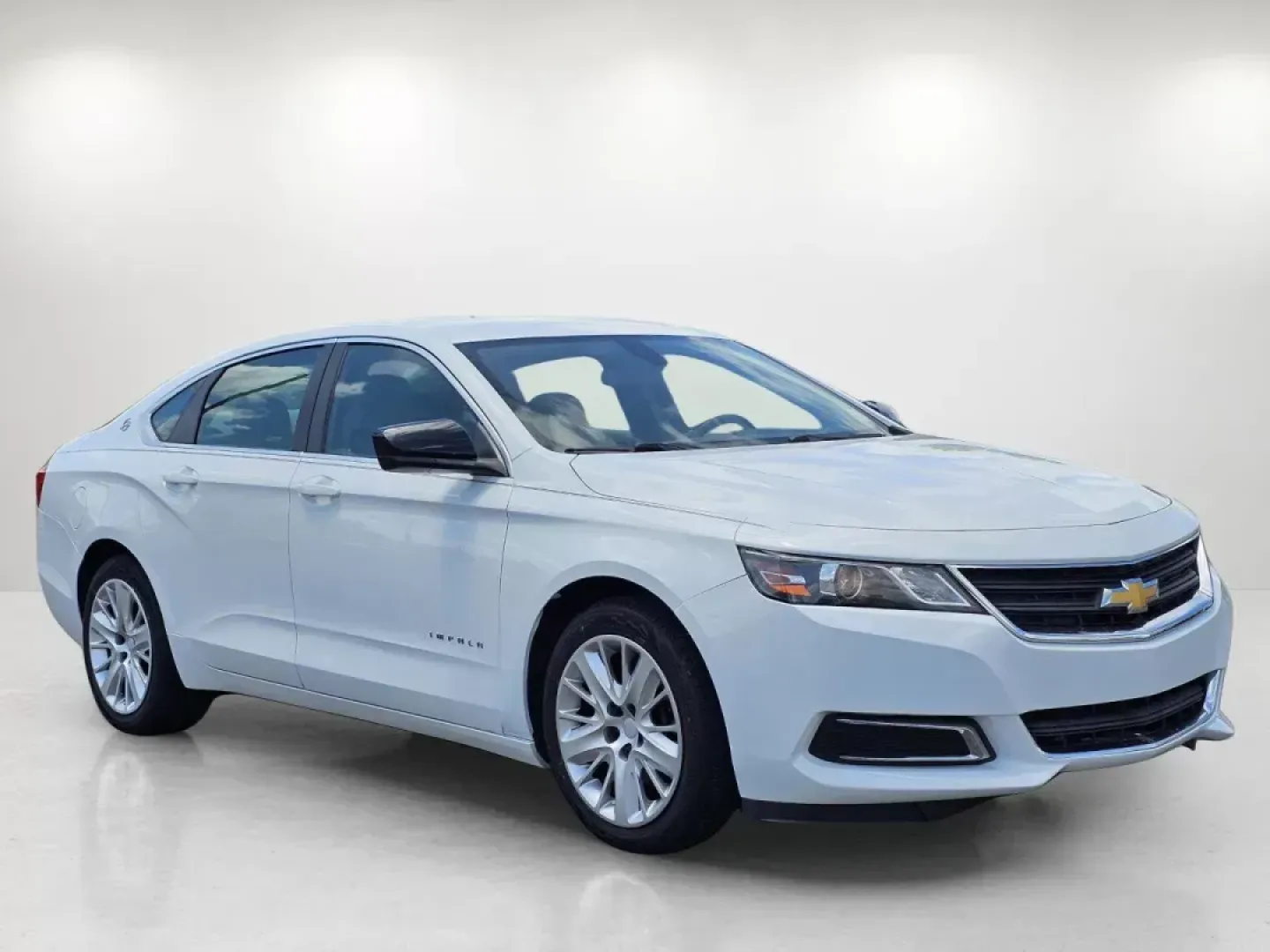 2017 /Jet Black/Dark Titanium Chevrolet Impala LS (2G11Z5SA5H9) with an Gas I4 2.5L/150 engine, 6-Speed Automatic transmission, located at 521 Old Farm Lane Rd, Prattville, AL, 36066, (334) 325-1505, 32.482460, -86.416367 - **Elevate Your Daily Drive with the 2017 Chevrolet Impala at Gils Auto - Prattville!**<br /> <br /> Are you ready to transform your daily commute into an effortless experience? The 2017 Chevrolet Impala is more than just a vehicle; it's a lifestyle upgrade that suits both the busy professional and t - Photo#3