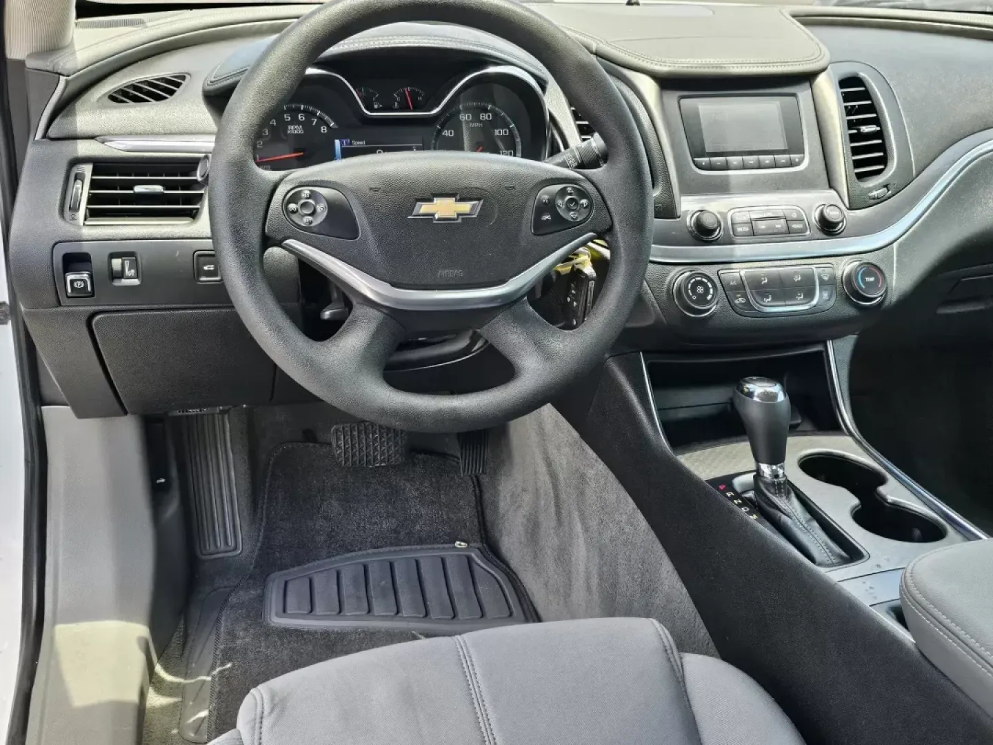 2017 /Jet Black/Dark Titanium Chevrolet Impala LS (2G11Z5SA5H9) with an Gas I4 2.5L/150 engine, 6-Speed Automatic transmission, located at 521 Old Farm Lane Rd, Prattville, AL, 36066, (334) 325-1505, 32.482460, -86.416367 - **Elevate Your Daily Drive with the 2017 Chevrolet Impala at Gils Auto - Prattville!**<br /> <br /> Are you ready to transform your daily commute into an effortless experience? The 2017 Chevrolet Impala is more than just a vehicle; it's a lifestyle upgrade that suits both the busy professional and t - Photo#16