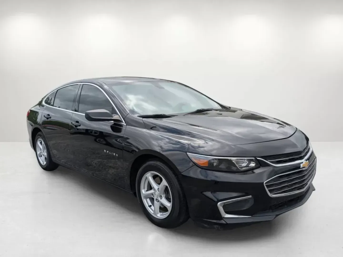 2017 /Dark Atmosphere/Medium Ash Gray Chevrolet Malibu LS (1G1ZB5ST1HF) with an Turbocharged Gas I4 1.5L/91 engine, 6-Speed Automatic transmission, located at 3959 U.S. 80 W, Phenix City, AL, 36870, (334) 297-4885, 32.469296, -85.135185 - 2017 Chevrolet Malibu LS - Photo#6