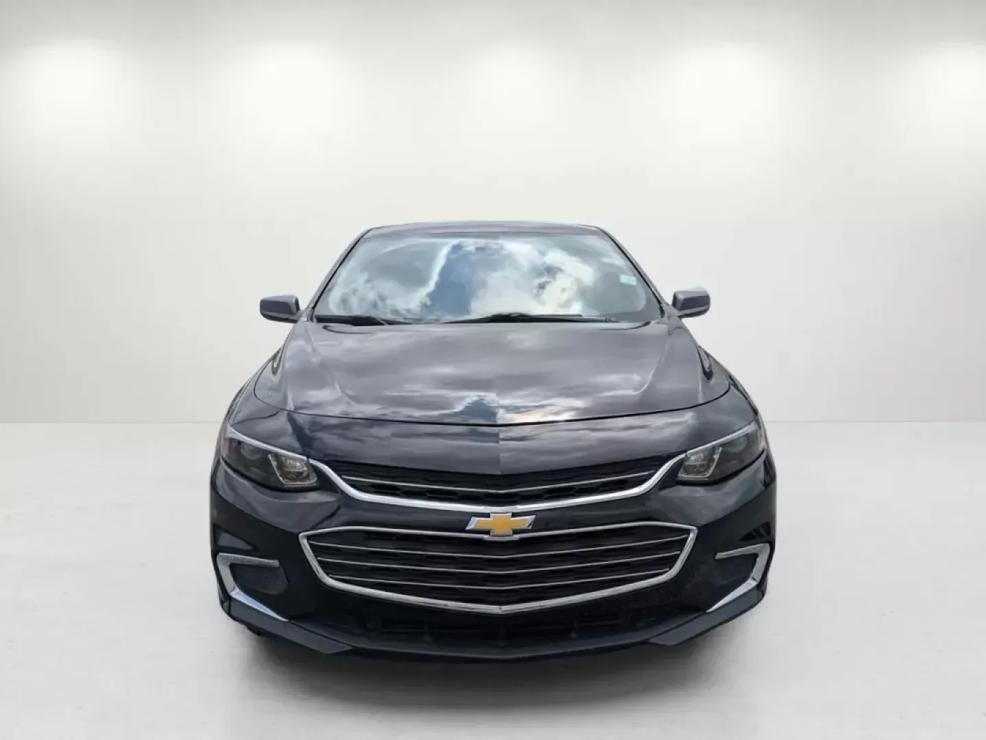 2017 /Dark Atmosphere/Medium Ash Gray Chevrolet Malibu LS (1G1ZB5ST1HF) with an Turbocharged Gas I4 1.5L/91 engine, 6-Speed Automatic transmission, located at 3959 U.S. 80 W, Phenix City, AL, 36870, (334) 297-4885, 32.469296, -85.135185 - 2017 Chevrolet Malibu LS - Photo#7