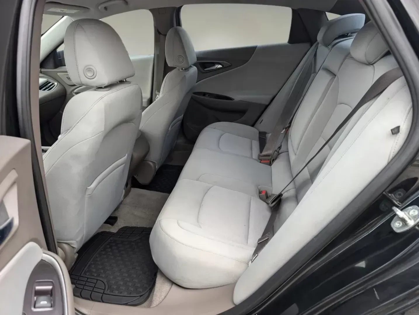 2017 /Dark Atmosphere/Medium Ash Gray Chevrolet Malibu LS (1G1ZB5ST1HF) with an Turbocharged Gas I4 1.5L/91 engine, 6-Speed Automatic transmission, located at 3959 U.S. 80 W, Phenix City, AL, 36870, (334) 297-4885, 32.469296, -85.135185 - 2017 Chevrolet Malibu LS - Photo#10