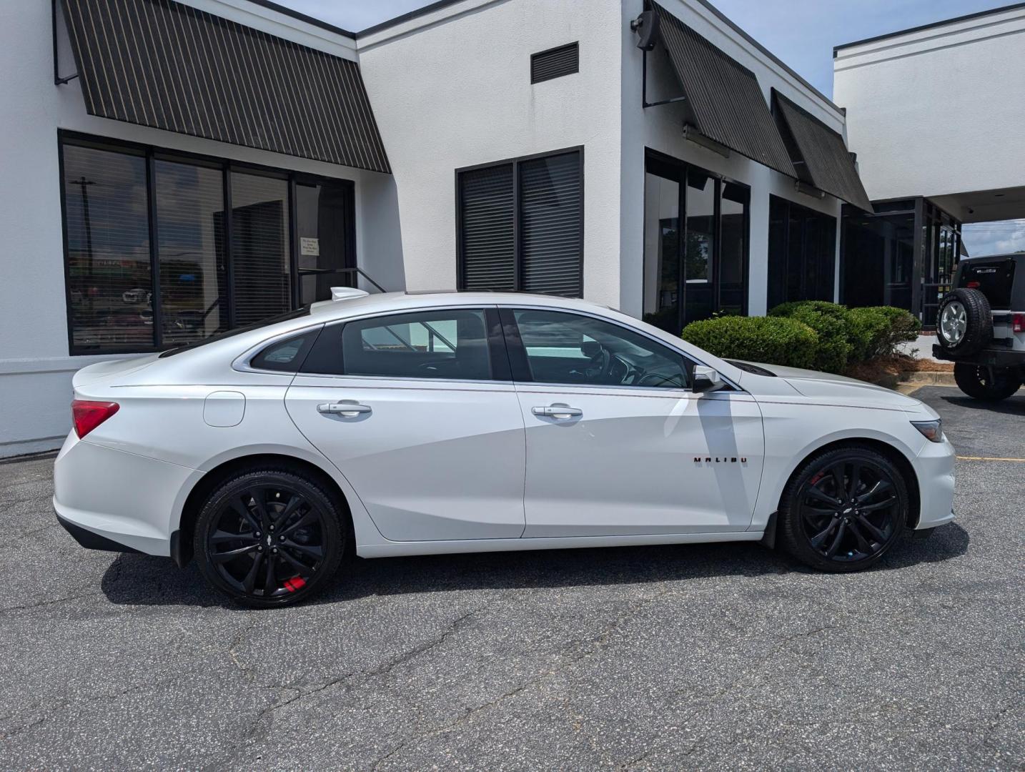 2017 /Jet Black Chevrolet Malibu Premier (1G1ZH5SX9HF) with an Turbocharged Gas I4 2.0L/122 engine, 9-Speed Automatic transmission, located at 3959 U.S. 80 W, Phenix City, AL, 36870, (334) 297-4885, 32.469296, -85.135185 - 2017 Chevrolet Malibu Premier - Photo#3