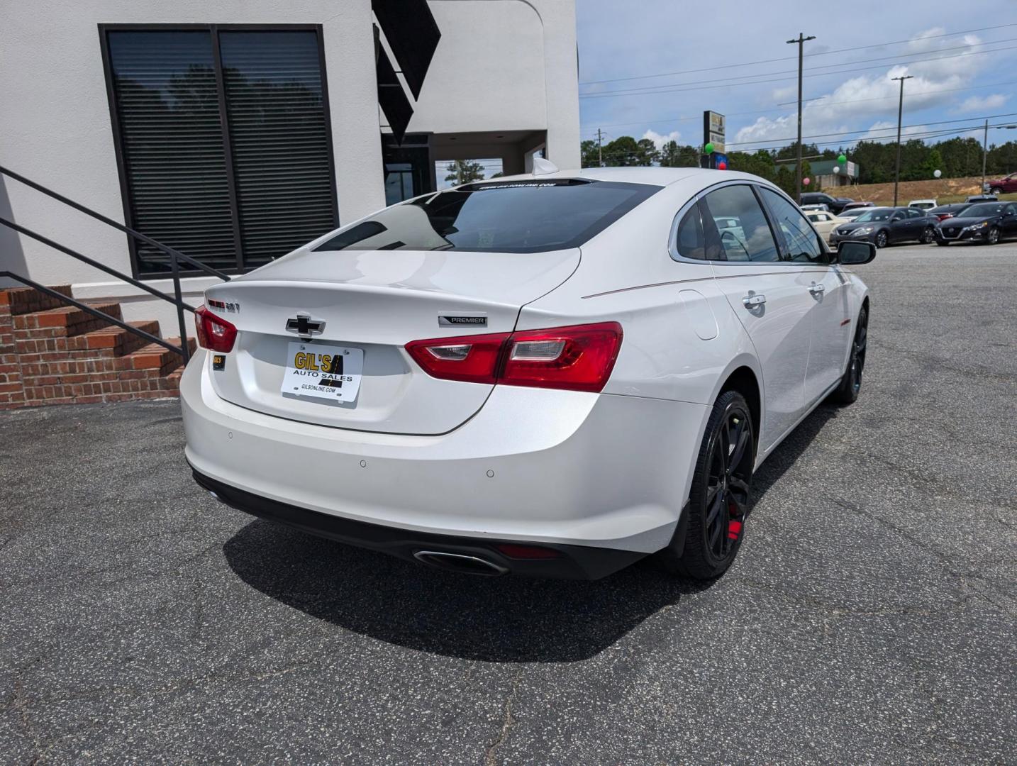 2017 /Jet Black Chevrolet Malibu Premier (1G1ZH5SX9HF) with an Turbocharged Gas I4 2.0L/122 engine, 9-Speed Automatic transmission, located at 3959 U.S. 80 W, Phenix City, AL, 36870, (334) 297-4885, 32.469296, -85.135185 - 2017 Chevrolet Malibu Premier - Photo#4