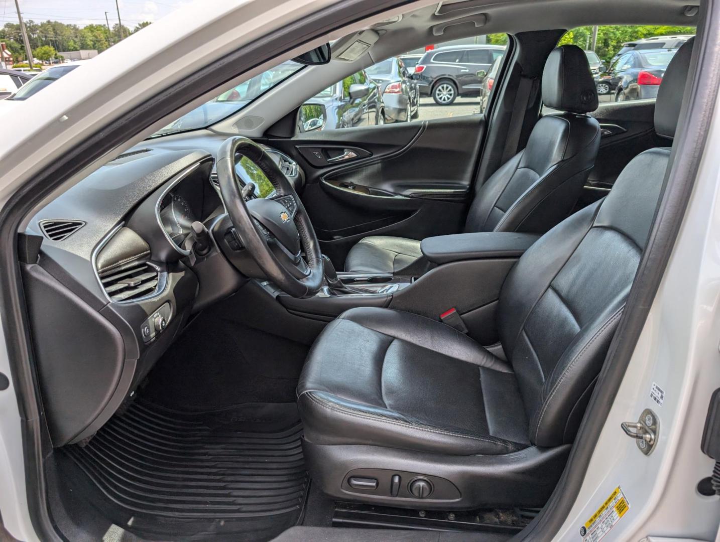 2017 /Jet Black Chevrolet Malibu Premier (1G1ZH5SX9HF) with an Turbocharged Gas I4 2.0L/122 engine, 9-Speed Automatic transmission, located at 3959 U.S. 80 W, Phenix City, AL, 36870, (334) 297-4885, 32.469296, -85.135185 - 2017 Chevrolet Malibu Premier - Photo#9