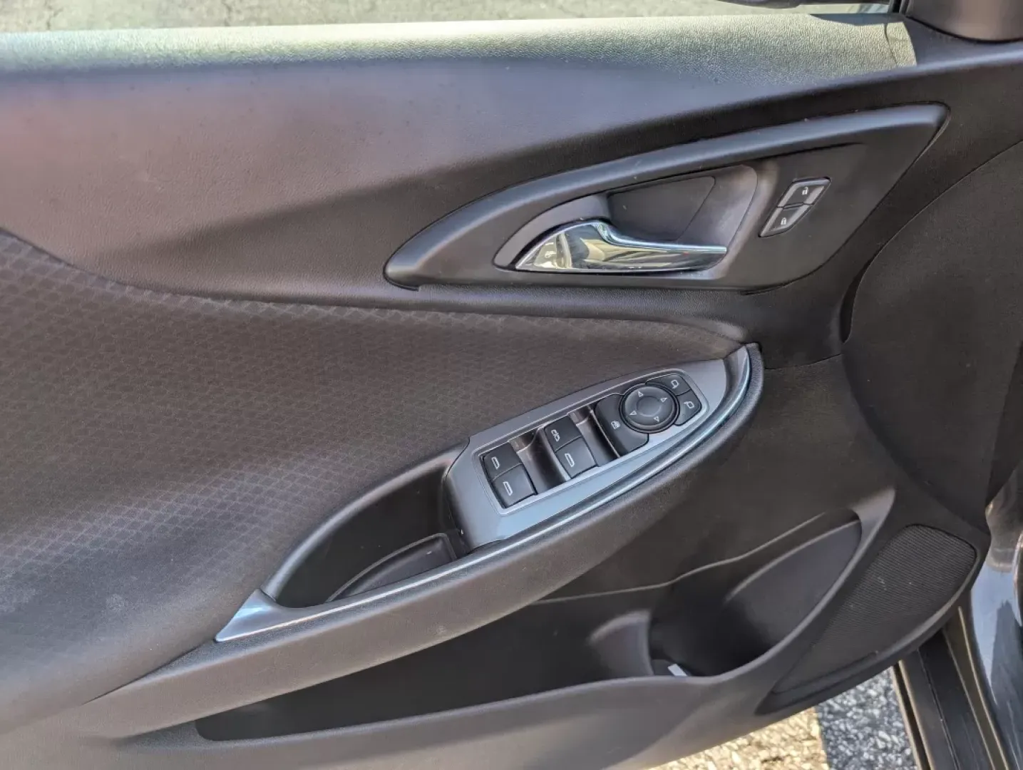 2017 /Jet Black Chevrolet Malibu LT (1G1ZE5ST7HF) with an Other engine, located at 3959 U.S. 80 W, Phenix City, AL, 36870, (334) 297-4885, 32.469296, -85.135185 - Discover the thrill of the open road with the 2017 Chevrolet Malibu LT, an ideal sedan for budget-conscious buyers and families seeking reliability and comfort. Whether you're commuting to work, running errands in Phenix City, or planning a weekend getaway, this stylish vehicle has everything you ne - Photo#8