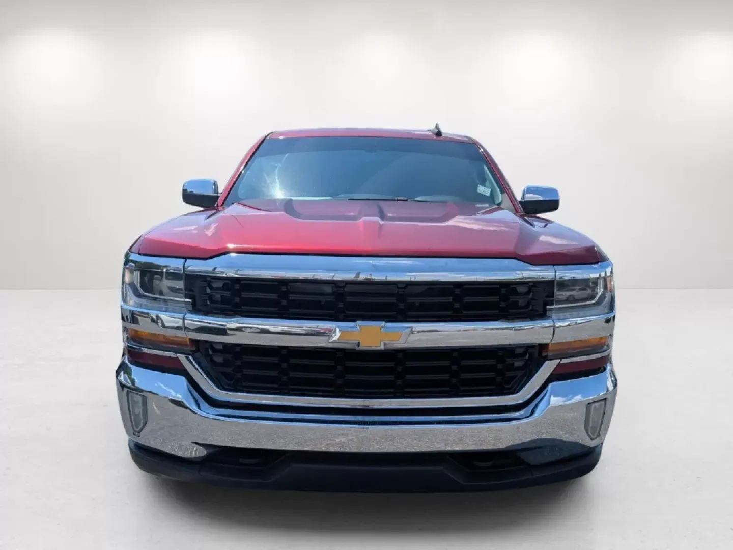 2017 /Jet Black Chevrolet Silverado 1500 LT (3GCPCREC5HG) with an Other engine, located at 3959 U.S. 80 W, Phenix City, AL, 36870, (334) 297-4885, 32.469296, -85.135185 - Elevate your daily drive or weekend getaway with the remarkable 2017 Chevrolet Silverado 1500 LT, the ideal pickup for both work and play. Whether you're a budget-conscious buyer in search of low down payment cars or simply looking to upgrade your ride, this truck meets your needs with style and fun - Photo#2
