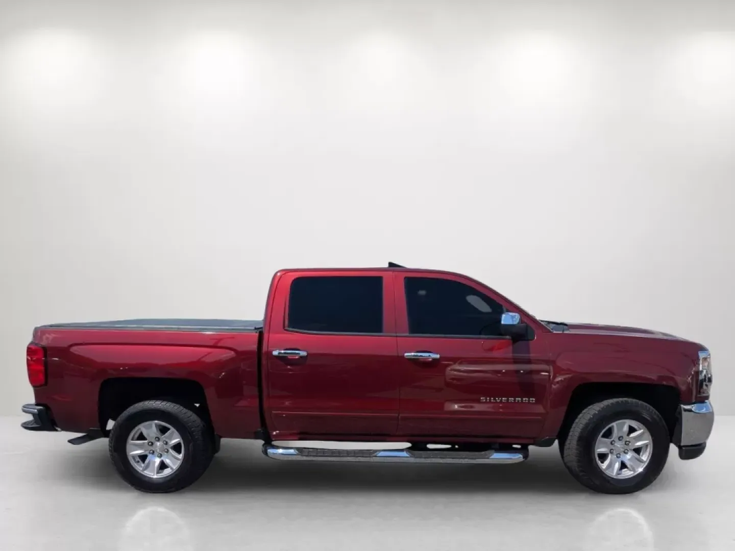 2017 /Jet Black Chevrolet Silverado 1500 LT (3GCPCREC5HG) with an Other engine, located at 3959 U.S. 80 W, Phenix City, AL, 36870, (334) 297-4885, 32.469296, -85.135185 - Elevate your daily drive or weekend getaway with the remarkable 2017 Chevrolet Silverado 1500 LT, the ideal pickup for both work and play. Whether you're a budget-conscious buyer in search of low down payment cars or simply looking to upgrade your ride, this truck meets your needs with style and fun - Photo#4