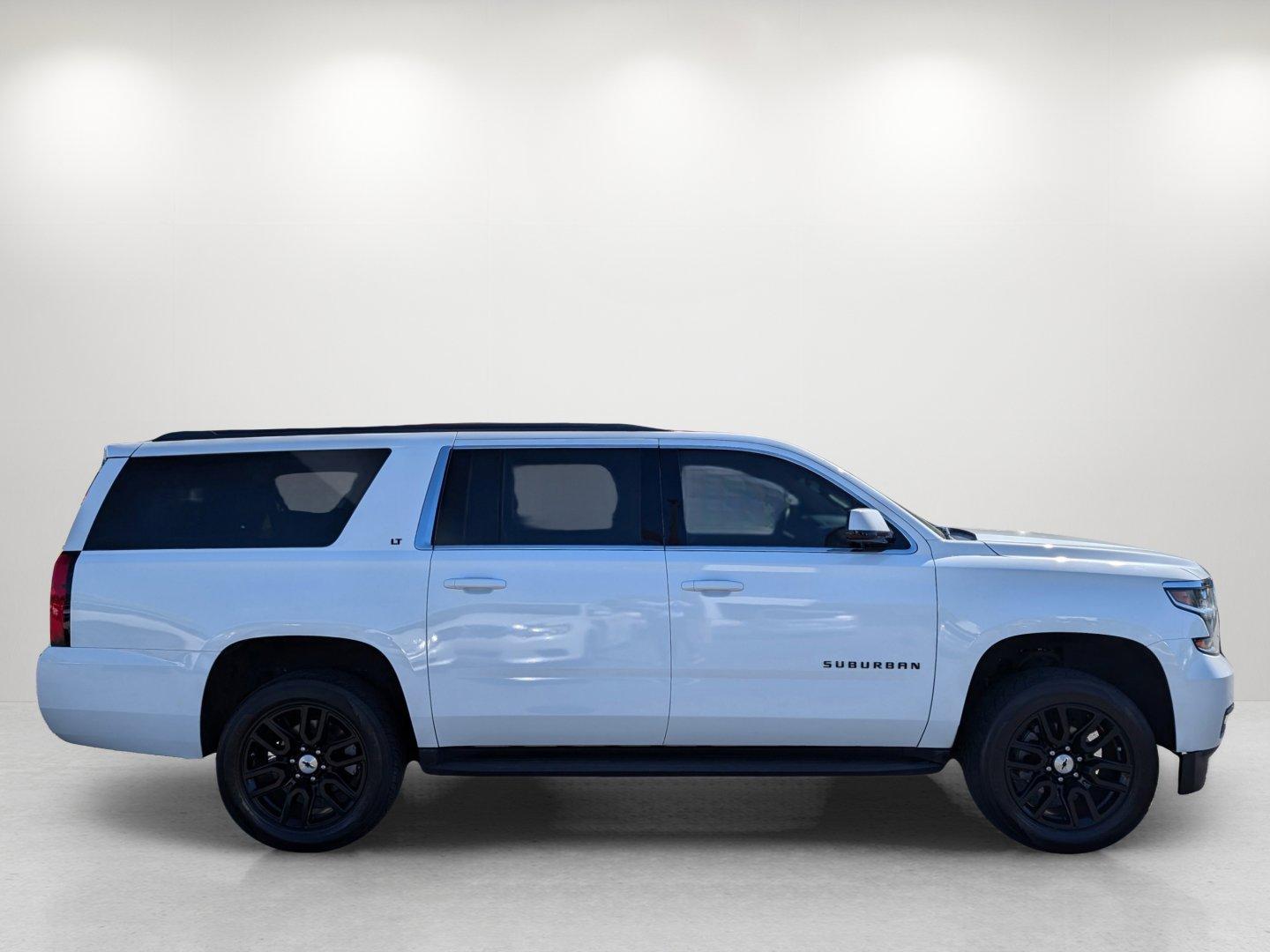 2017 /Cocoa/Dune Chevrolet Suburban LT (1GNSCHKC8HR) with an Gas/Ethanol V8 5.3L/ engine, 6-Speed Automatic transmission, located at 7000 Northlake Connector, Columbus, GA, 31904, (706) 987-8085, 32.524975, -84.978134 - 2017 Chevrolet Suburban LT - Photo#3