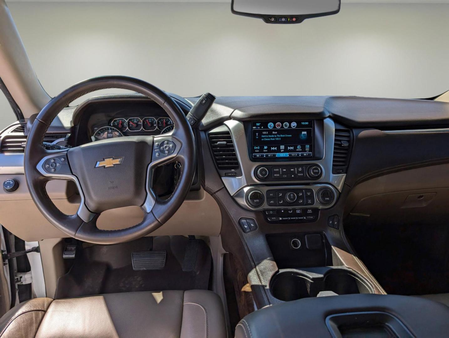 2017 /Cocoa/Dune Chevrolet Suburban LT (1GNSCHKC8HR) with an Gas/Ethanol V8 5.3L/ engine, 6-Speed Automatic transmission, located at 7000 Northlake Connector, Columbus, GA, 31904, (706) 987-8085, 32.524975, -84.978134 - 2017 Chevrolet Suburban LT - Photo#12
