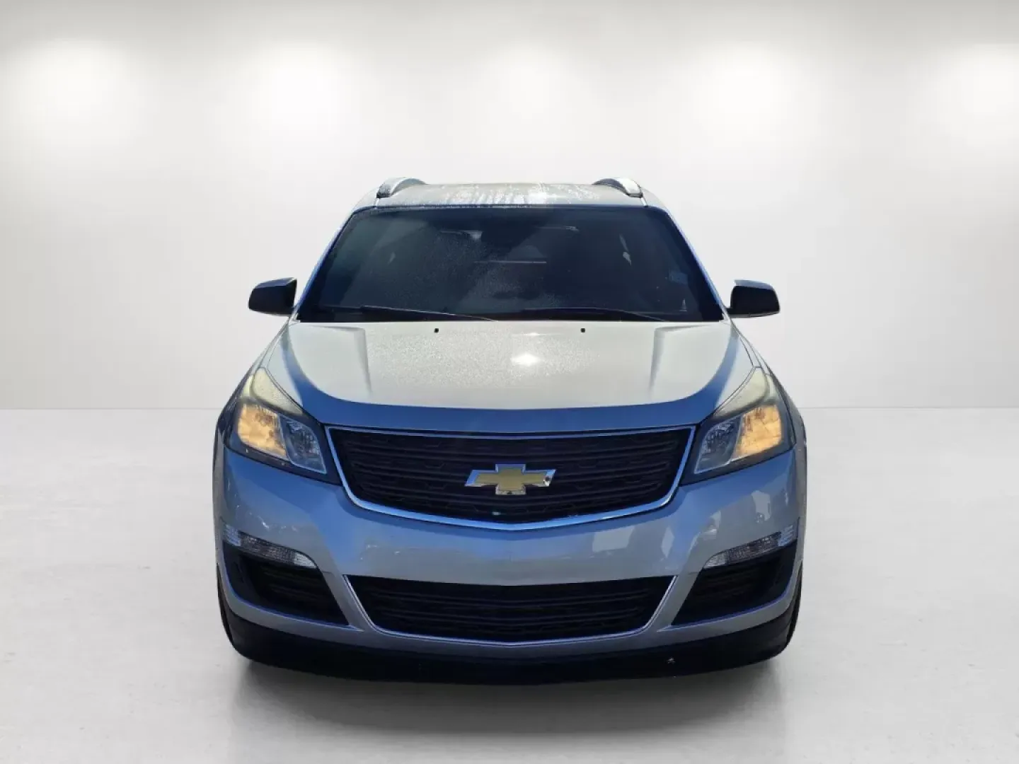 2017 /Dark Titanium/Light Titanium Chevrolet Traverse LS (1GNKRFED6HJ) with an Other engine, located at 7000 Northlake Connector, Columbus, GA, 31904, (706) 987-8085, 32.524975, -84.978134 - **Explore Your Next Adventure with the 2017 Chevrolet Traverse at Gils Auto!**<br /> <br /> Are you ready for family road trips, weekend adventures, or simply a reliable vehicle for daily commutes? Look no further than the 2017 Chevrolet Traverse LS, a versatile SUV that fits a variety of lifestyles - Photo#1