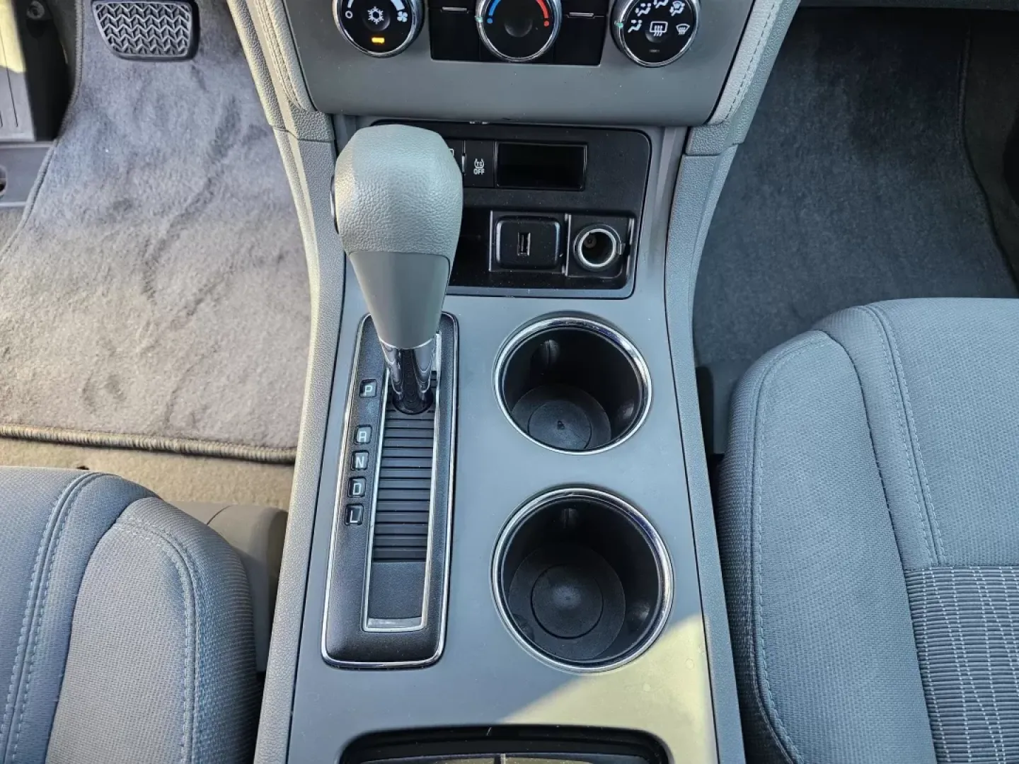 2017 /Dark Titanium/Light Titanium Chevrolet Traverse LS (1GNKRFED6HJ) with an Other engine, located at 7000 Northlake Connector, Columbus, GA, 31904, (706) 987-8085, 32.524975, -84.978134 - **Explore Your Next Adventure with the 2017 Chevrolet Traverse at Gils Auto!**<br /> <br /> Are you ready for family road trips, weekend adventures, or simply a reliable vehicle for daily commutes? Look no further than the 2017 Chevrolet Traverse LS, a versatile SUV that fits a variety of lifestyles - Photo#11