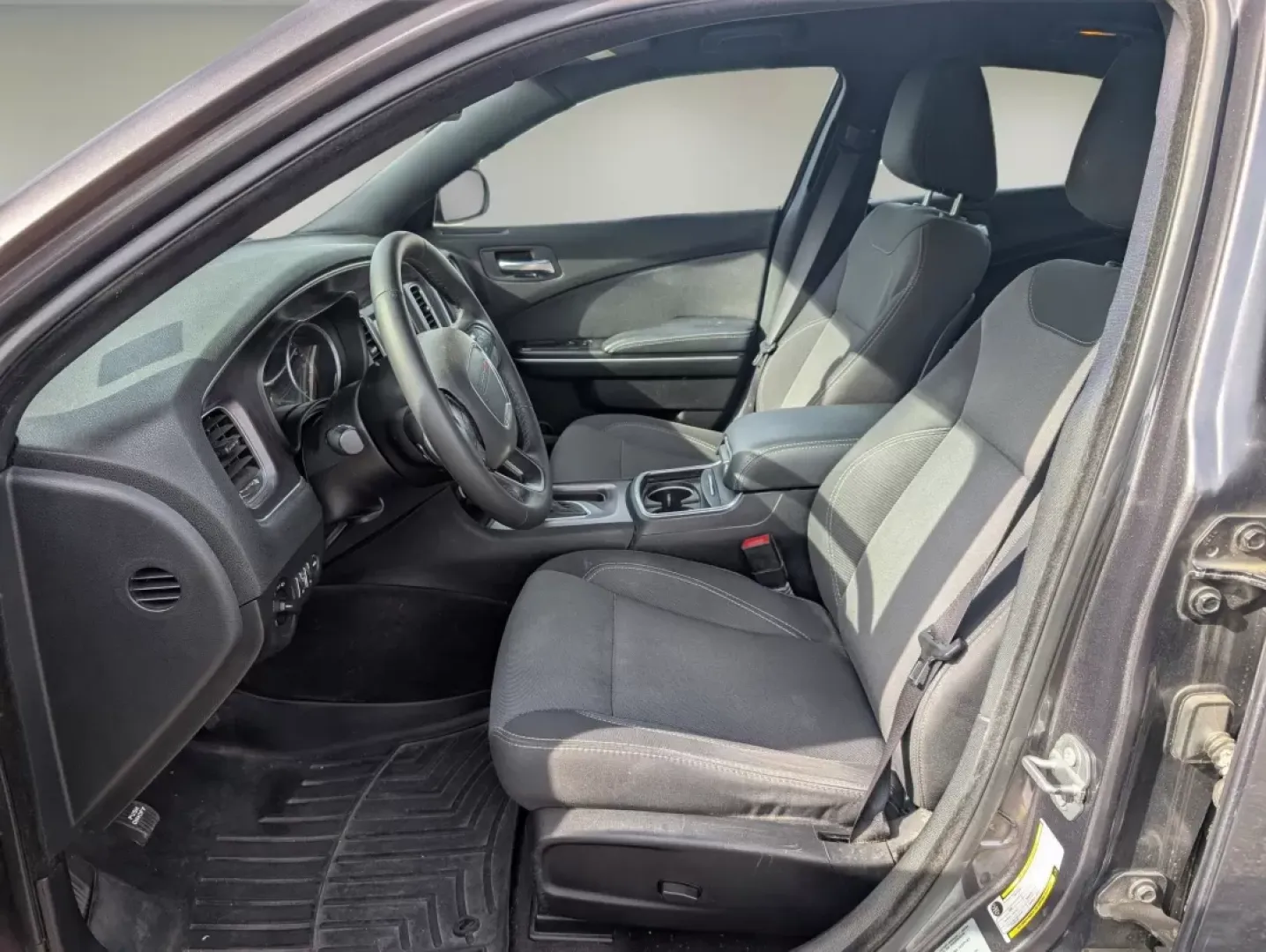 2017 /Black Dodge Charger SE (2C3CDXBG0HH) with an Other engine, located at 5115 14th Ave., Columbus, GA, 31904, (706) 323-0345, 32.511494, -84.971046 - 2017 Dodge Charger SE - Photo#9