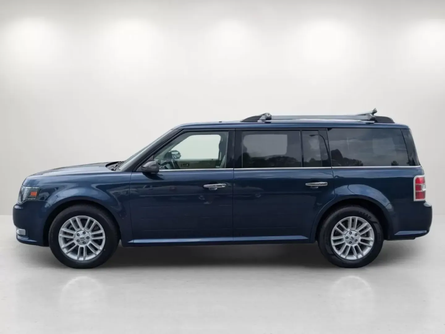 2017 Ford Flex SEL (2FMGK5C8XHB) with an Other engine, located at 1430 Gateway Drive, Opelika, AL, 36801, (334) 239-0944, 32.637871, -85.409790 - 2017 Ford Flex SEL - Photo#7
