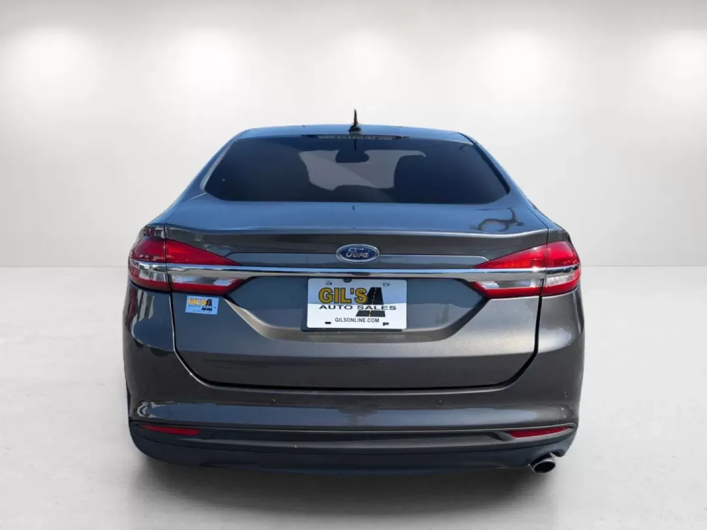 2017 Ford Fusion SE (3FA6P0H74HR) with an Other engine, located at 1430 Gateway Drive, Opelika, AL, 36801, (334) 239-0944, 32.637871, -85.409790 - **Discover Adventure and Comfort with the 2017 Ford Fusion SE at Gils Auto!**<br /> <br /> Are you in search of a reliable vehicle that seamlessly fits into your active lifestyle? Look no further! The 2017 Ford Fusion SE is the perfect blend of style, comfort, and technology. Whether you're commutin - Photo#5