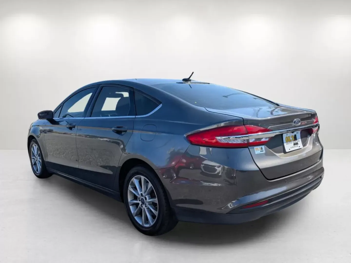 2017 Ford Fusion SE (3FA6P0H74HR) with an Other engine, located at 1430 Gateway Drive, Opelika, AL, 36801, (334) 239-0944, 32.637871, -85.409790 - **Discover Adventure and Comfort with the 2017 Ford Fusion SE at Gils Auto!**<br /> <br /> Are you in search of a reliable vehicle that seamlessly fits into your active lifestyle? Look no further! The 2017 Ford Fusion SE is the perfect blend of style, comfort, and technology. Whether you're commutin - Photo#6