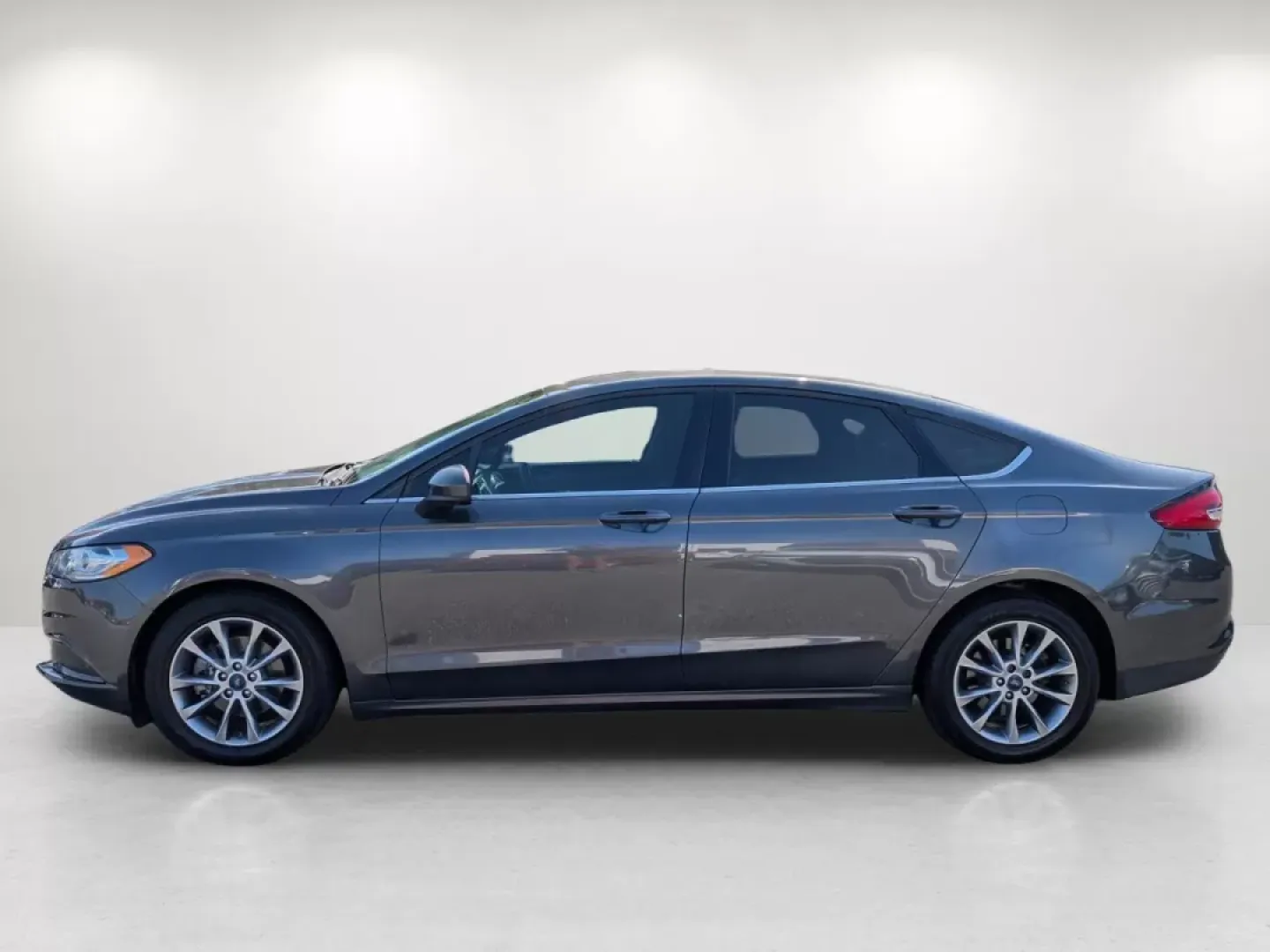 2017 Ford Fusion SE (3FA6P0H74HR) with an Other engine, located at 1430 Gateway Drive, Opelika, AL, 36801, (334) 239-0944, 32.637871, -85.409790 - **Discover Adventure and Comfort with the 2017 Ford Fusion SE at Gils Auto!**<br /> <br /> Are you in search of a reliable vehicle that seamlessly fits into your active lifestyle? Look no further! The 2017 Ford Fusion SE is the perfect blend of style, comfort, and technology. Whether you're commutin - Photo#7