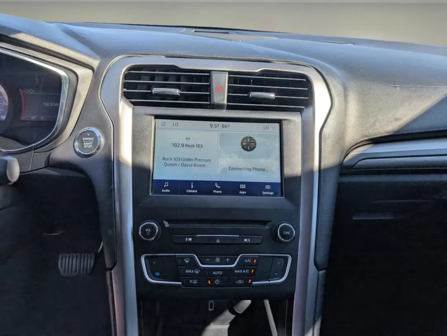 2017 Ford Fusion SE (3FA6P0H74HR) with an Other engine, located at 1430 Gateway Drive, Opelika, AL, 36801, (334) 239-0944, 32.637871, -85.409790 - **Discover Adventure and Comfort with the 2017 Ford Fusion SE at Gils Auto!**<br /> <br /> Are you in search of a reliable vehicle that seamlessly fits into your active lifestyle? Look no further! The 2017 Ford Fusion SE is the perfect blend of style, comfort, and technology. Whether you're commutin - Photo#12