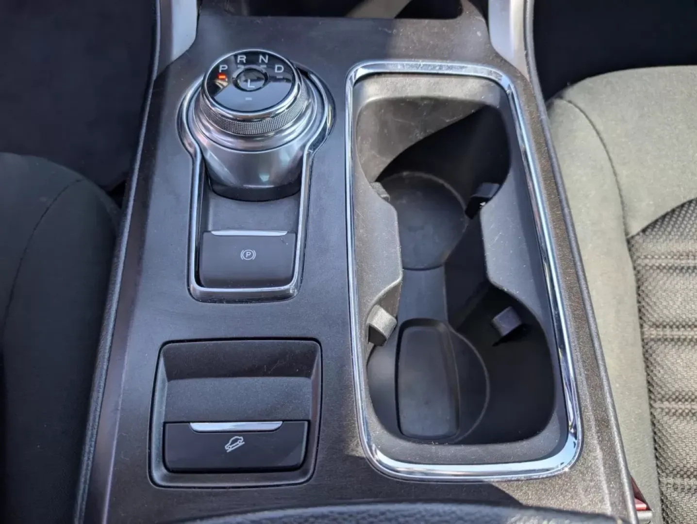 2017 Ford Fusion SE (3FA6P0H74HR) with an Other engine, located at 1430 Gateway Drive, Opelika, AL, 36801, (334) 239-0944, 32.637871, -85.409790 - **Discover Adventure and Comfort with the 2017 Ford Fusion SE at Gils Auto!**<br /> <br /> Are you in search of a reliable vehicle that seamlessly fits into your active lifestyle? Look no further! The 2017 Ford Fusion SE is the perfect blend of style, comfort, and technology. Whether you're commutin - Photo#13