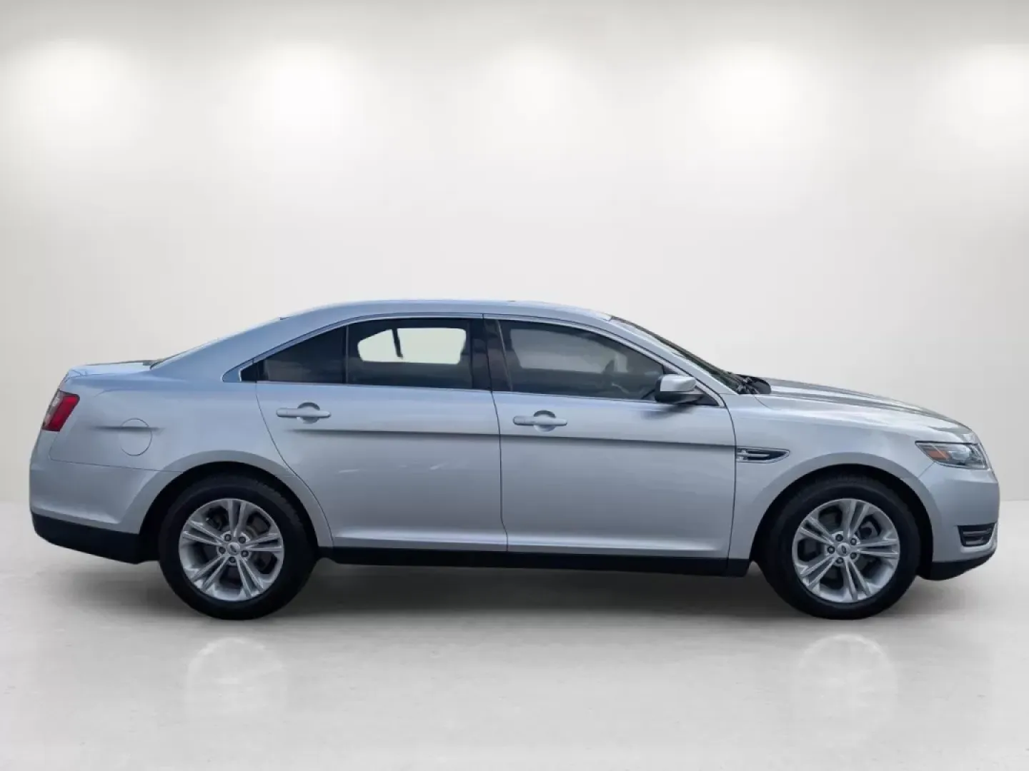 2017 Ford Taurus SEL (1FAHP2E82HG) with an Other engine, located at 804 22nd Ave, Phenix City, AL, 36870, (334) 297-1860, 32.484749, -85.024475 - Are you on the hunt for a reliable sedan that suits your everyday needs without breaking the bank? Look no further! At Gils Auto, located in the heart of Phenix City, AL, we proudly present this exceptional 2017 Ford Taurus SEL, the perfect car for budget-conscious buyers and families on the go. Thi - Photo#3