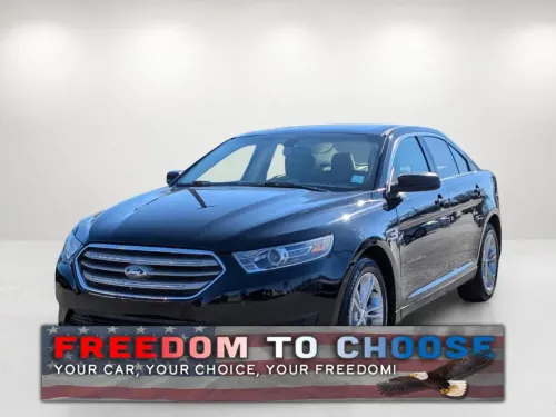 2017 Ford Taurus SE