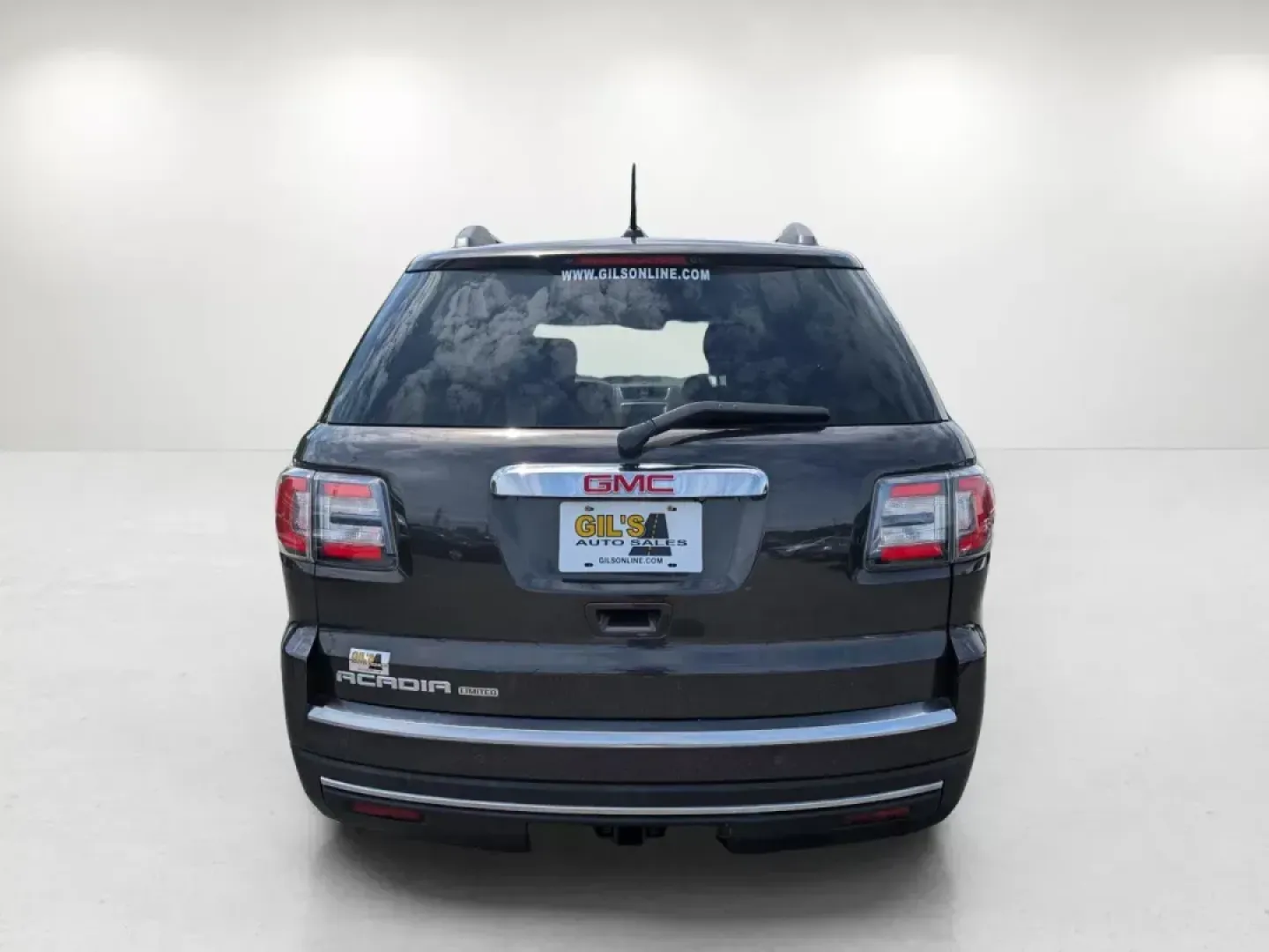 2017 /Light Titanium GMC Acadia Limited Limited (1GKKRSKD2HJ) with an Gas V6 3.6L/217 engine, 6-Speed Automatic transmission, located at 3959 U.S. 80 W, Phenix City, AL, 36870, (334) 297-4885, 32.469296, -85.135185 - 2017 GMC Acadia Limited Limited - Photo#3