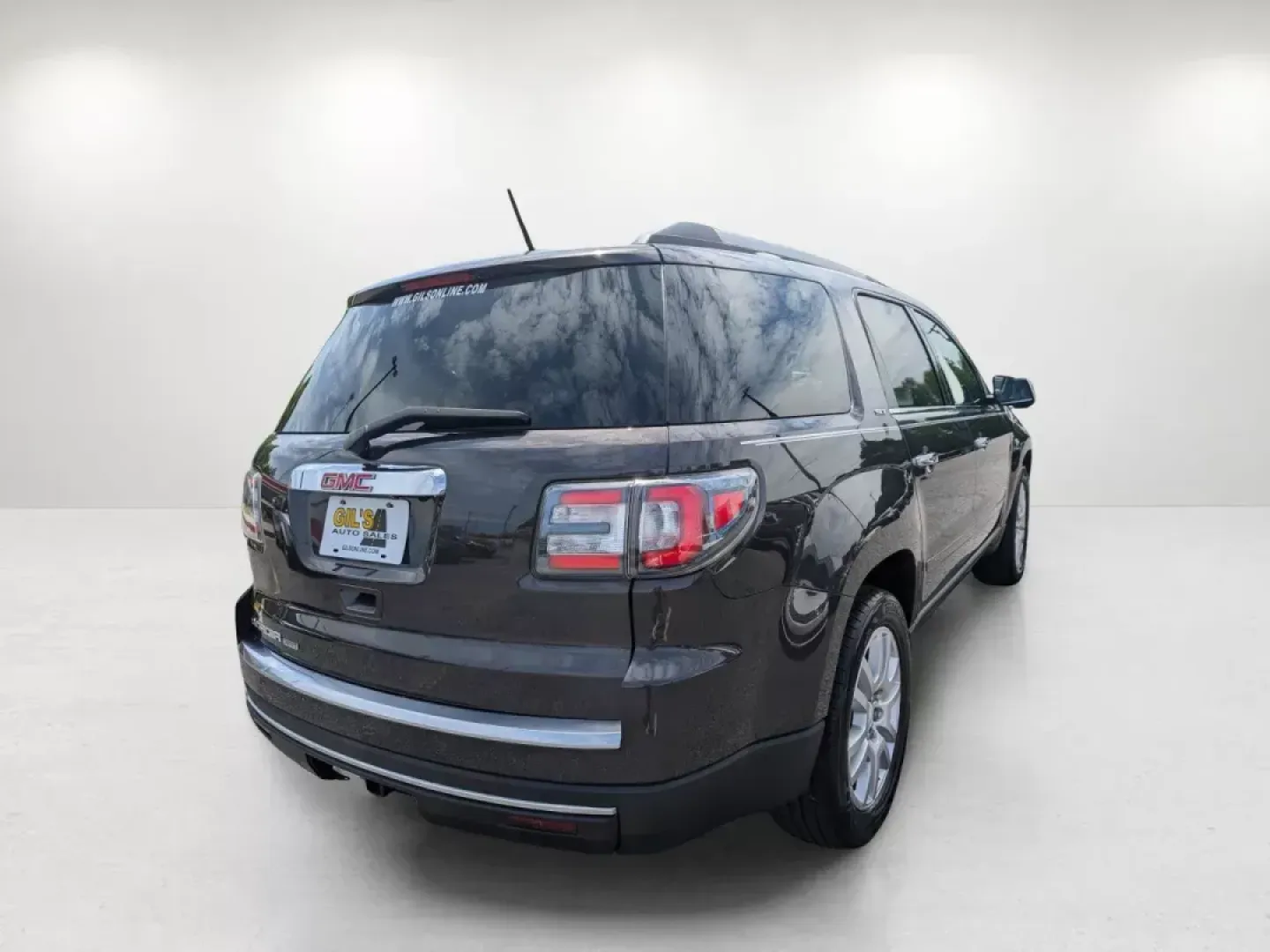2017 /Light Titanium GMC Acadia Limited Limited (1GKKRSKD2HJ) with an Gas V6 3.6L/217 engine, 6-Speed Automatic transmission, located at 3959 U.S. 80 W, Phenix City, AL, 36870, (334) 297-4885, 32.469296, -85.135185 - 2017 GMC Acadia Limited Limited - Photo#4