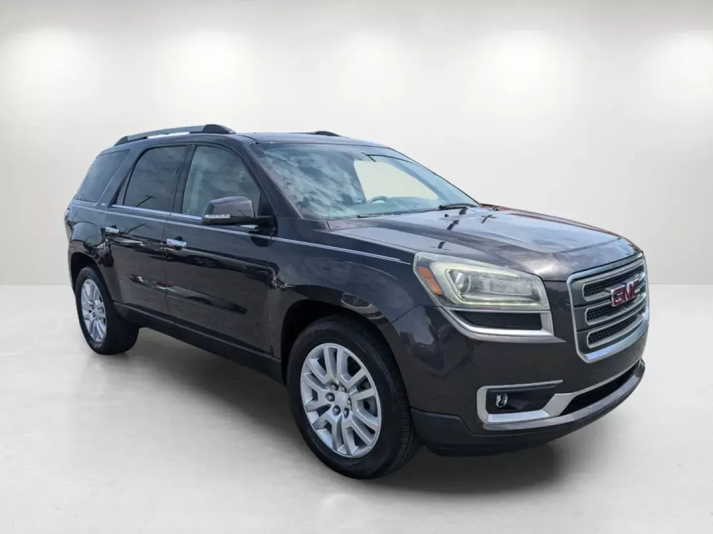 2017 /Light Titanium GMC Acadia Limited Limited (1GKKRSKD2HJ) with an Gas V6 3.6L/217 engine, 6-Speed Automatic transmission, located at 3959 U.S. 80 W, Phenix City, AL, 36870, (334) 297-4885, 32.469296, -85.135185 - 2017 GMC Acadia Limited Limited - Photo#6