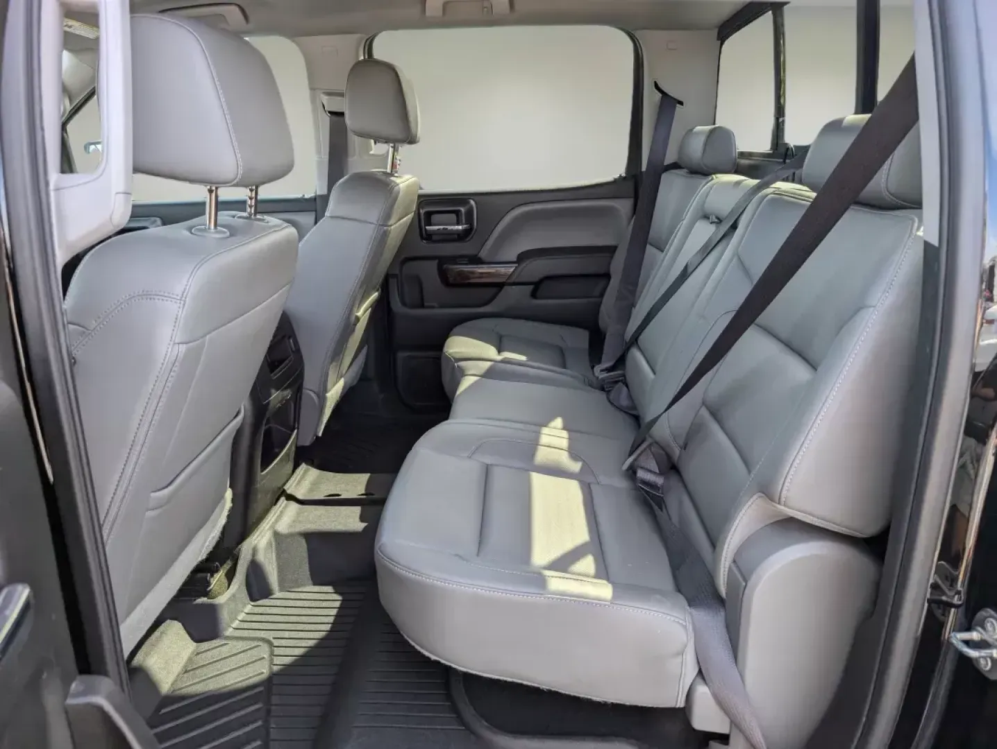 2017 /Dark Ash seats with Jet Black interior accents GMC Sierra 1500 SLT (3GTU2NEC1HG) with an Gas V8 5.3L/325 engine, 8-Speed Automatic transmission, located at 804 22nd Ave, Phenix City, AL, 36870, (334) 297-1860, 32.484749, -85.024475 - 2017 GMC Sierra 1500 SLT - Photo#11