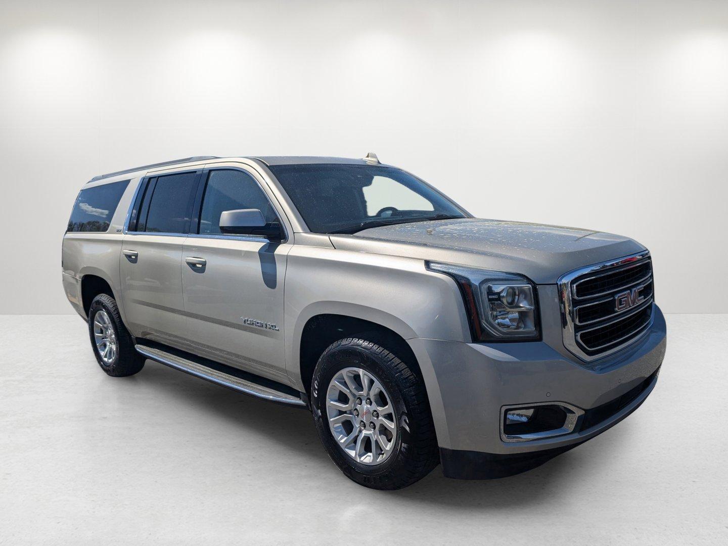 2017 /Jet Black GMC Yukon XL SLT (1GKS2GKC2HR) with an Gas V8 5.3L/325 engine, 6-Speed Automatic transmission, located at 7000 Northlake Connector, Columbus, GA, 31904, (706) 987-8085, 32.524975, -84.978134 - 2017 GMC Yukon XL SLT - Photo#2