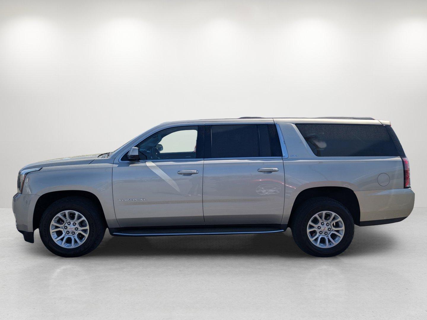 2017 /Jet Black GMC Yukon XL SLT (1GKS2GKC2HR) with an Gas V8 5.3L/325 engine, 6-Speed Automatic transmission, located at 7000 Northlake Connector, Columbus, GA, 31904, (706) 987-8085, 32.524975, -84.978134 - 2017 GMC Yukon XL SLT - Photo#7