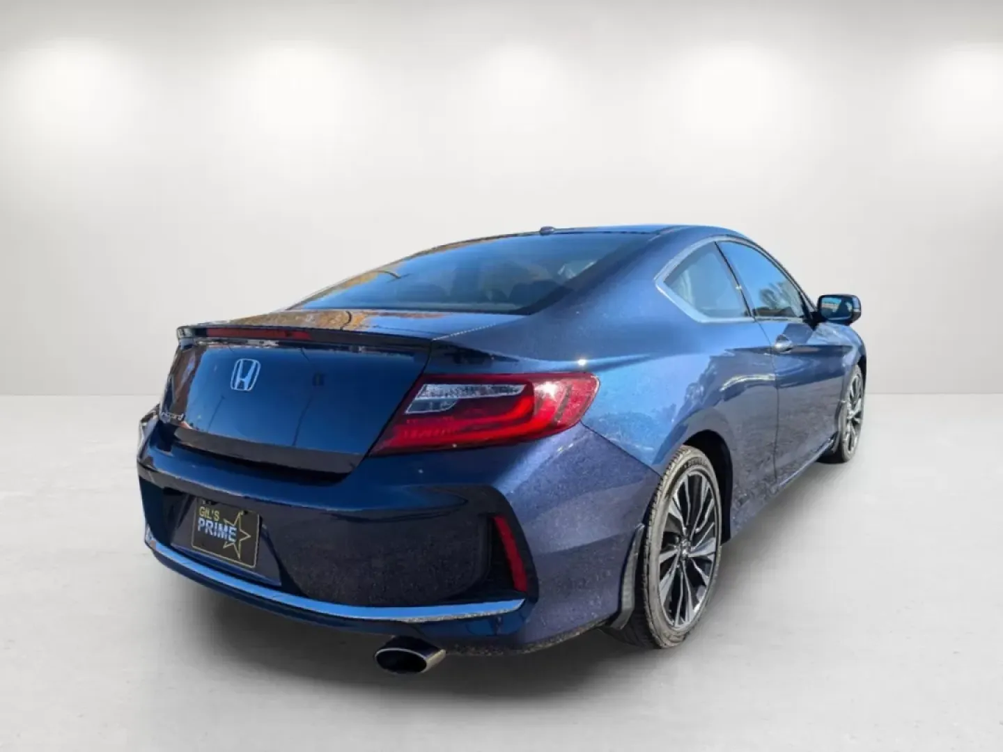 2017 Honda Accord Coupe EX-L (1HGCT1B80HA) with an Other engine, located at 3959 U.S. 80 W, Phenix City, AL, 36870, (334) 297-4885, 32.469296, -85.135185 - **Unleash Your Adventures with the 2017 Honda Accord Coupe EX-L at Gils Auto, Opelika!**<br /> <br /> Are you ready to elevate your driving experience? Imagine cruising down the scenic roads of Alabama in the stylish 2017 Honda Accord Coupe EX-L. This sporty and sophisticated coupe is not just a mea - Photo#5
