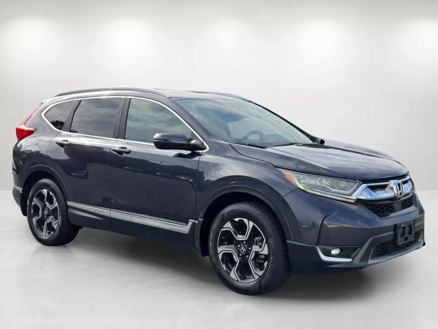 2017 Honda CR-V Touring (5J6RW2H99HL) with an Other engine, located at 7000 Northlake Connector, Columbus, GA, 31904, (706) 987-8085, 32.524975, -84.978134 - Experience the freedom of adventure and the comfort of home with this stunning 2017 Honda CR-V Touring, available now at Gils Auto in Phenix City, Alabama. Perfectly suited for both daily commutes and weekend getaways, this versatile SUV is your ticket to a lifestyle of exploration and convenience. - Photo#3
