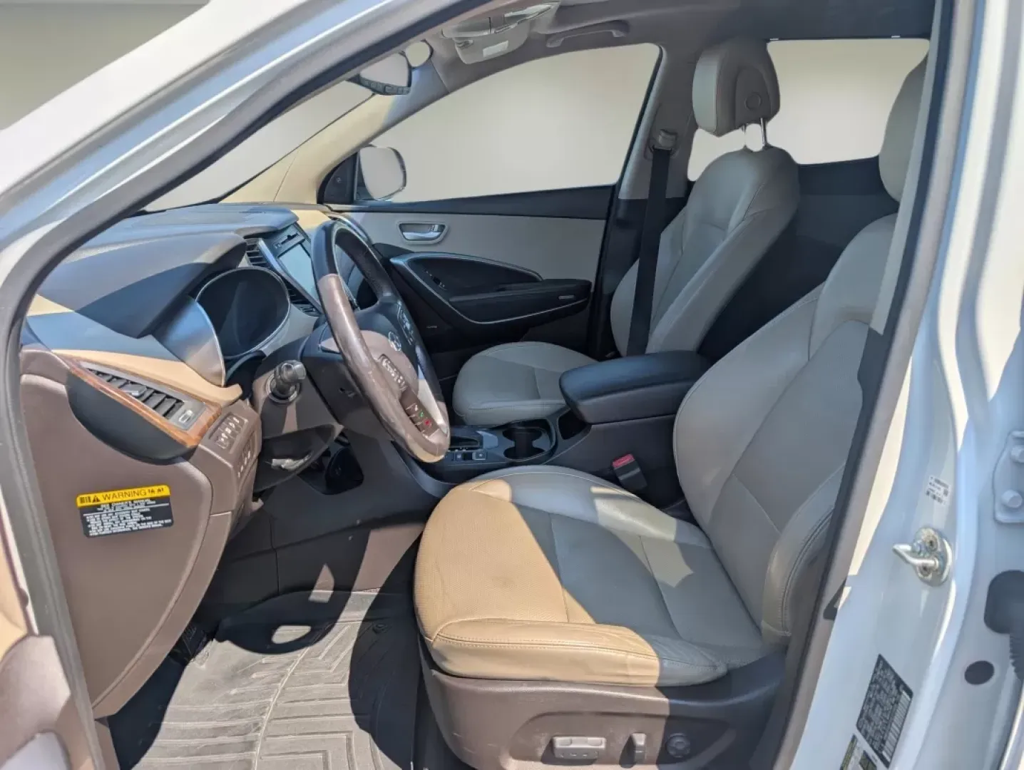 2017 /Beige Hyundai Santa Fe Limited Ultimate (KM8SR4HFXHU) with an Other engine, located at 5115 14th Ave., Columbus, GA, 31904, (706) 323-0345, 32.511494, -84.971046 - **Discover Your Ideal SUV: 2017 Hyundai Santa Fe Limited Ultimate at Gils Auto in Phenix City, AL**<br /> <br /> Are you ready to elevate your family adventures, daily commutes, or weekend getaways? Look no further! The 2017 Hyundai Santa Fe Limited Ultimate, available now at Gils Auto in Phenix Cit - Photo#9