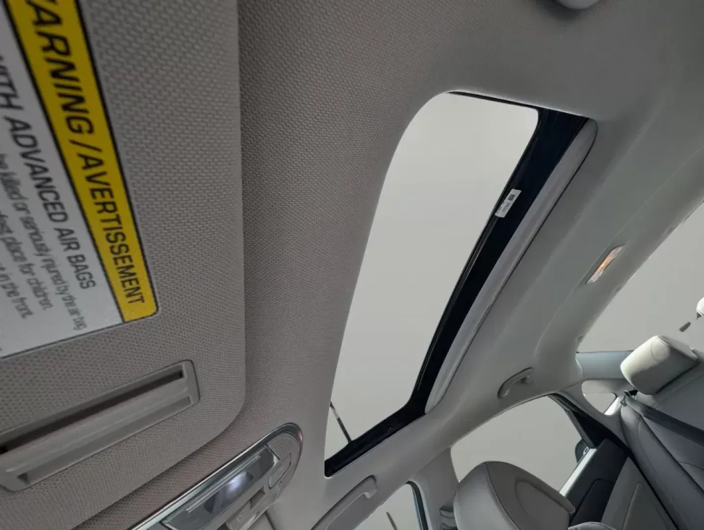 2017 /Gray Hyundai Sonata Sport (5NPE34AF3HH) with an Regular Unleaded I-4 2.4 L/144 engine, 6-Speed Automatic w/OD transmission, located at 804 22nd Ave, Phenix City, AL, 36870, (334) 297-1860, 32.484749, -85.024475 - 2017 Hyundai Sonata Sport - Photo#16