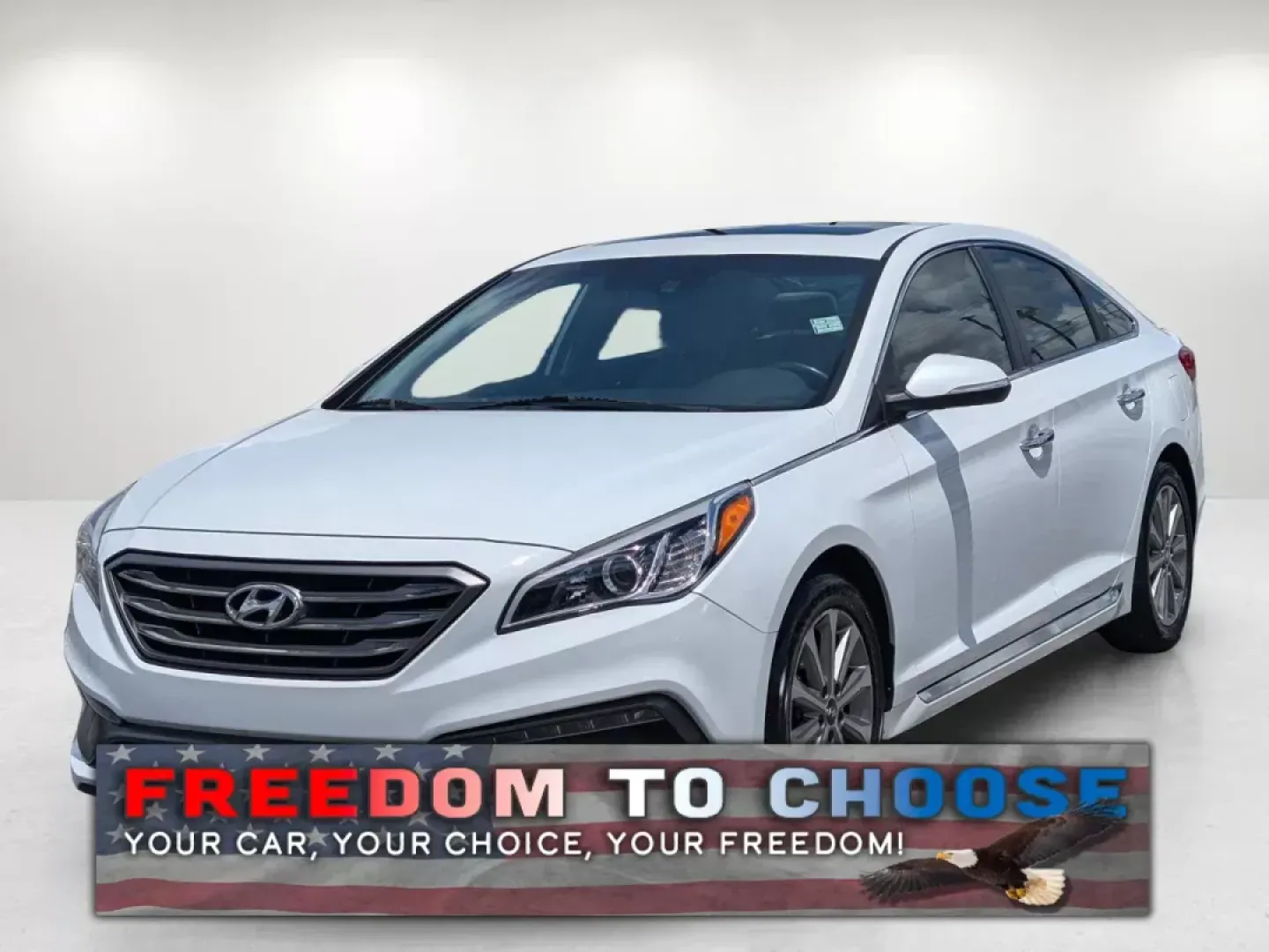 2017 /Gray Hyundai Sonata Limited (5NPE34AF0HH) with an Regular Unleaded I-4 2.4 L/144 engine, 6-Speed Automatic w/OD transmission, located at 804 22nd Ave, Phenix City, AL, 36870, (334) 297-1860, 32.484749, -85.024475 - Unlock the door to your next adventure with the 2017 Hyundai Sonata Limited, a versatile sedan designed for both daily commutes and weekend getaways. This vehicle perfectly balances comfort and style, making it a fantastic choice for growing families, budget-conscious buyers, or anyone seeking relia - Photo#0