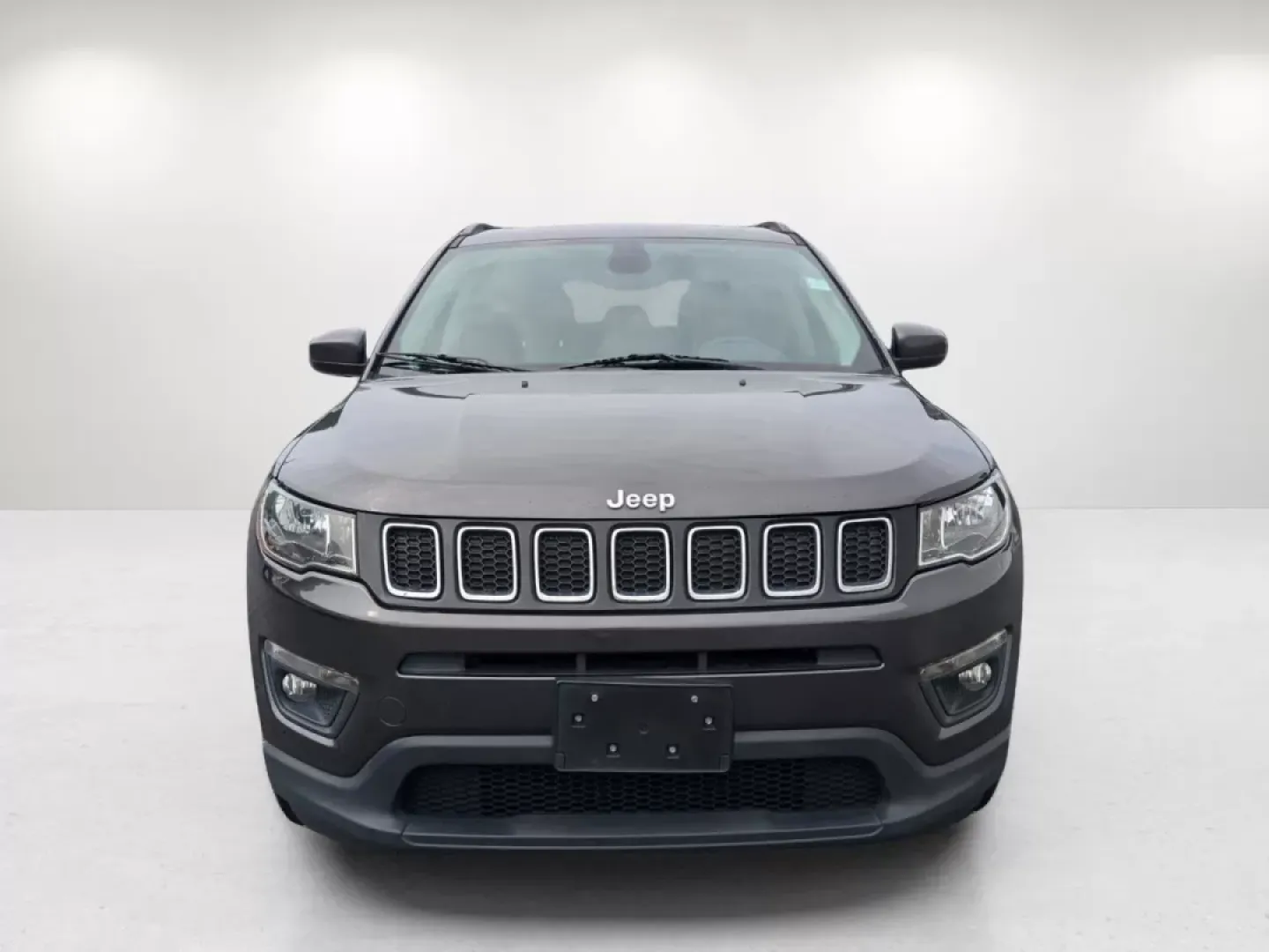 2017 /Black Jeep Compass Latitude (3C4NJDBBXHT) with an Other engine, located at 1430 Gateway Drive, Opelika, AL, 36801, (334) 239-0944, 32.637871, -85.409790 - Discover the perfect blend of style, versatility, and capability with this stunning 2017 Jeep Compass Latitude, available now at Gils Auto in Opelika, AL. This SUV is not just a vehicle; it's a lifestyle choice that's ideal for weekend adventures, family outings, or daily commutes. Whether you're na - Photo#2