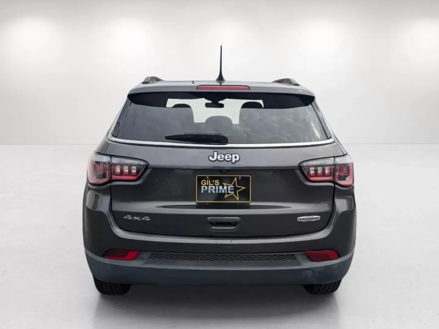 2017 /Black Jeep Compass Latitude (3C4NJDBBXHT) with an Other engine, located at 1430 Gateway Drive, Opelika, AL, 36801, (334) 239-0944, 32.637871, -85.409790 - Discover the perfect blend of style, versatility, and capability with this stunning 2017 Jeep Compass Latitude, available now at Gils Auto in Opelika, AL. This SUV is not just a vehicle; it's a lifestyle choice that's ideal for weekend adventures, family outings, or daily commutes. Whether you're na - Photo#6