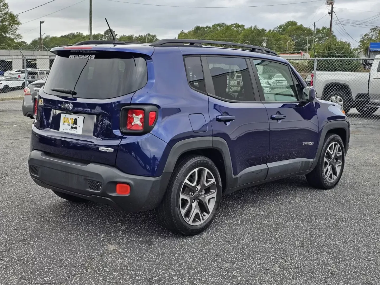 2017 /Black Jeep Renegade Latitude (ZACCJABB4HP) with an Other engine, located at 3959 U.S. 80 W, Phenix City, AL, 36870, (334) 297-4885, 32.469296, -85.135185 - **Adventure Awaits with the 2017 Jeep Renegade Latitude Perfect for Every Journey!**<br /> <br /> Looking for a versatile vehicle that can handle your busy lifestyle while ensuring comfort and style? Look no further than this stunning 2017 Jeep Renegade Latitude, available now at Gils Auto in Pheni - Photo#4