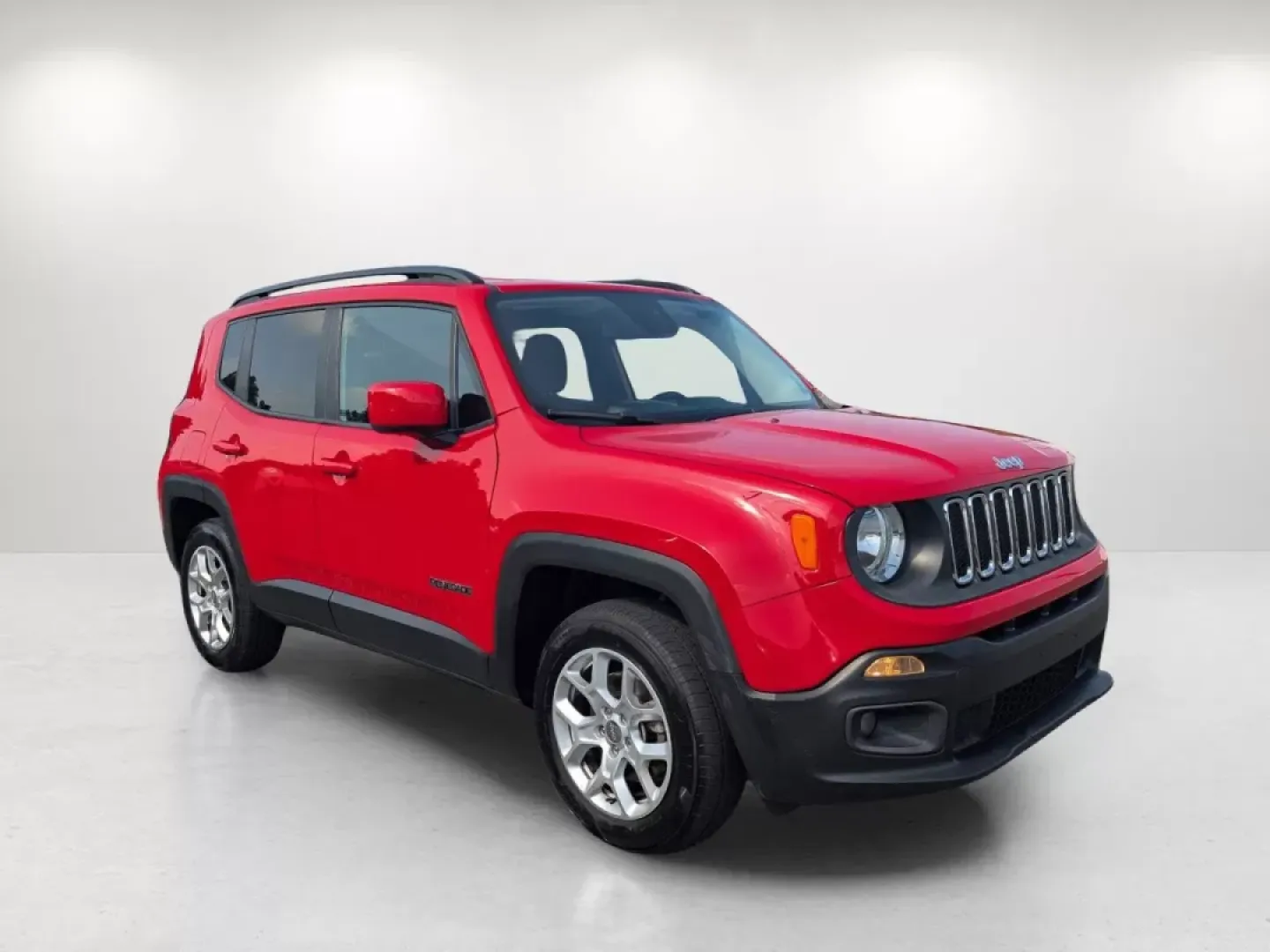 2017 /Black Jeep Renegade Latitude (ZACCJBBB9HP) with an Other engine, located at 804 22nd Ave, Phenix City, AL, 36870, (334) 297-1860, 32.484749, -85.024475 - Discover your next adventure with this stunning **2017 Jeep Renegade Latitude**, available now at **Gils Auto** in **Phenix City, AL**. This versatile **sport utility vehicle**, finished in an eye-catching **Colorado Red**, is perfect for growing families or anyone seeking a reliable vehicle for wee - Photo#2