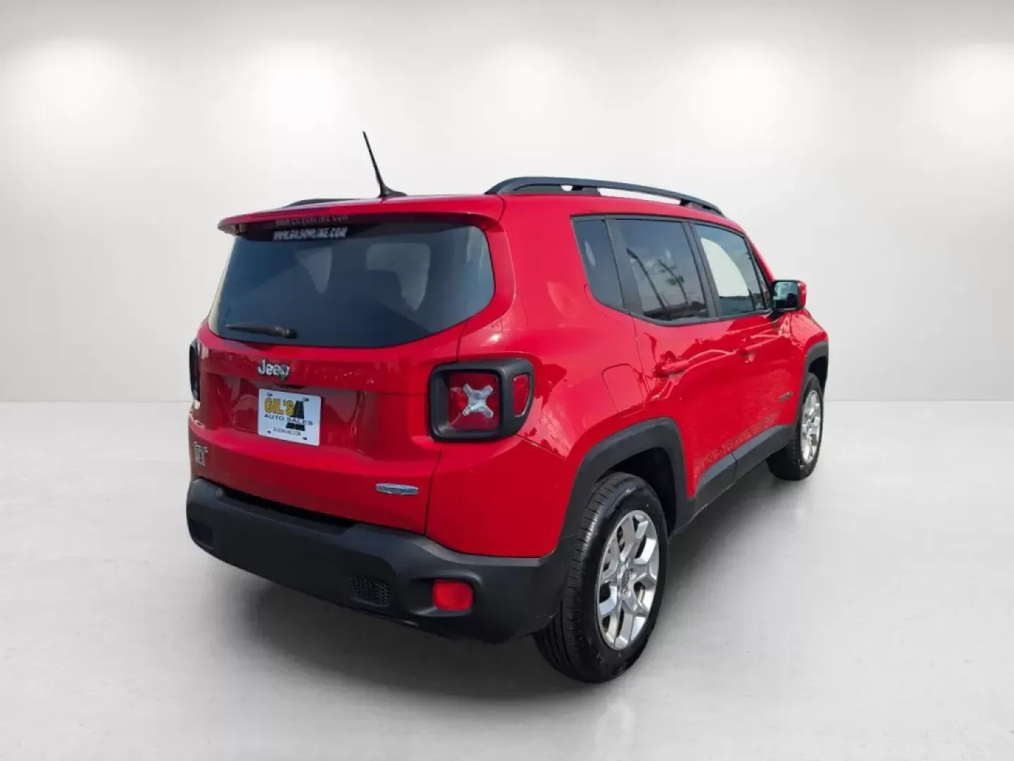 2017 /Black Jeep Renegade Latitude (ZACCJBBB9HP) with an Other engine, located at 804 22nd Ave, Phenix City, AL, 36870, (334) 297-1860, 32.484749, -85.024475 - Discover your next adventure with this stunning **2017 Jeep Renegade Latitude**, available now at **Gils Auto** in **Phenix City, AL**. This versatile **sport utility vehicle**, finished in an eye-catching **Colorado Red**, is perfect for growing families or anyone seeking a reliable vehicle for wee - Photo#4