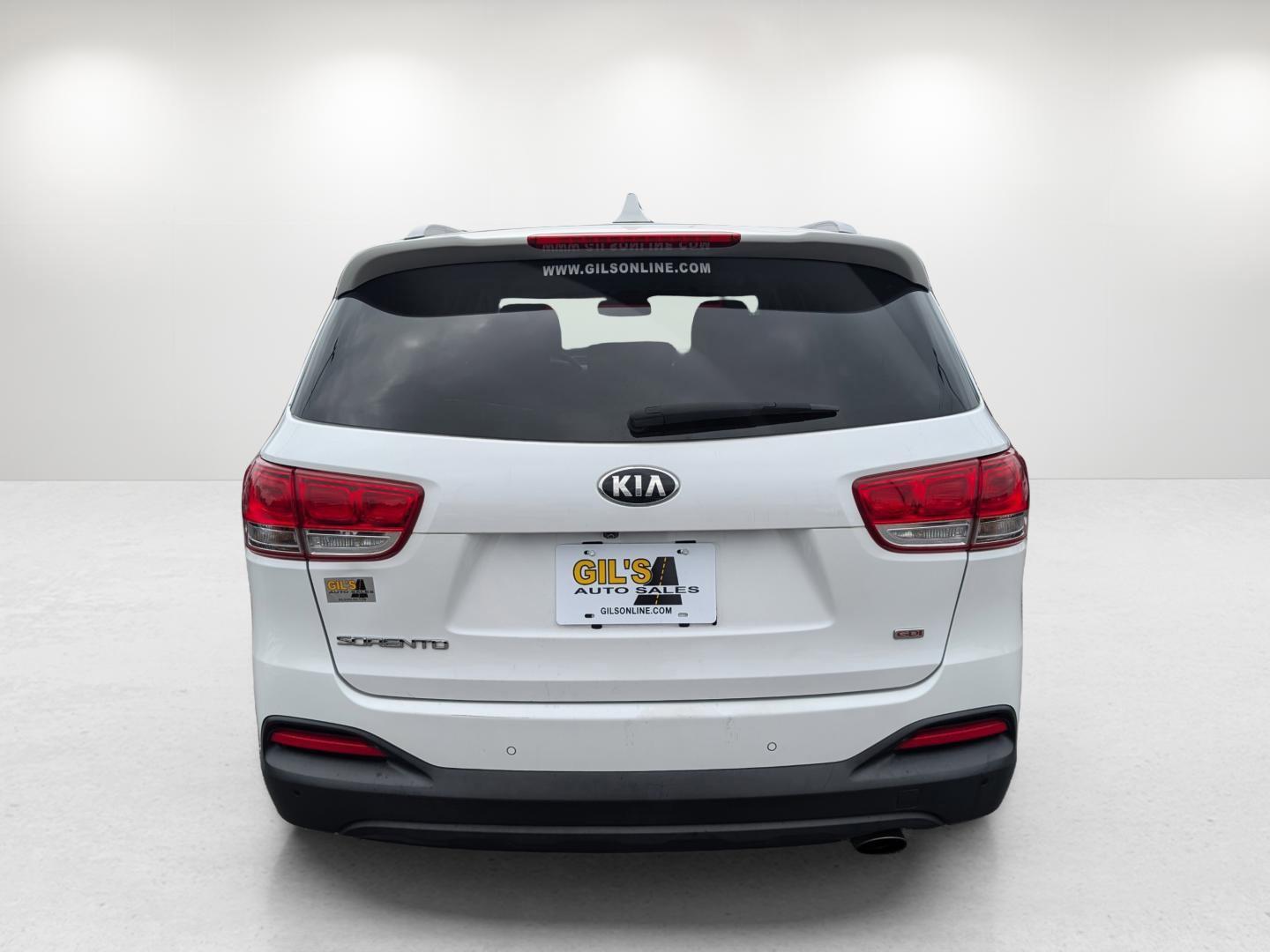 2017 /Satin Black Kia Sorento LX (5XYPG4A39HG) with an Regular Unleaded I-4 2.4 L/144 engine, 6-Speed Automatic w/OD transmission, located at 3959 U.S. 80 W, Phenix City, AL, 36870, (334) 297-4885, 32.469296, -85.135185 - 2017 Kia Sorento LX - Photo#6