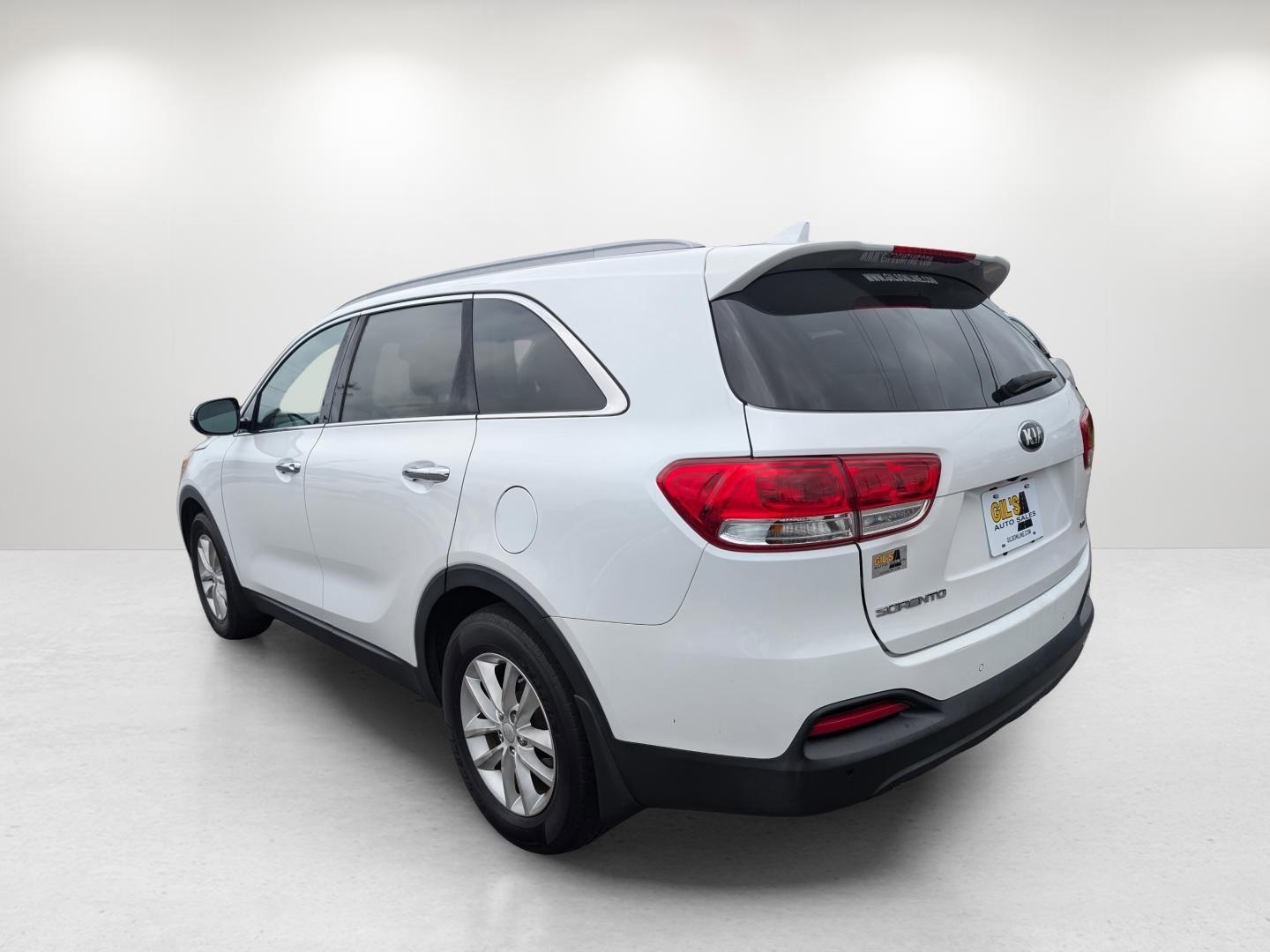 2017 /Satin Black Kia Sorento LX (5XYPG4A39HG) with an Regular Unleaded I-4 2.4 L/144 engine, 6-Speed Automatic w/OD transmission, located at 3959 U.S. 80 W, Phenix City, AL, 36870, (334) 297-4885, 32.469296, -85.135185 - 2017 Kia Sorento LX - Photo#7