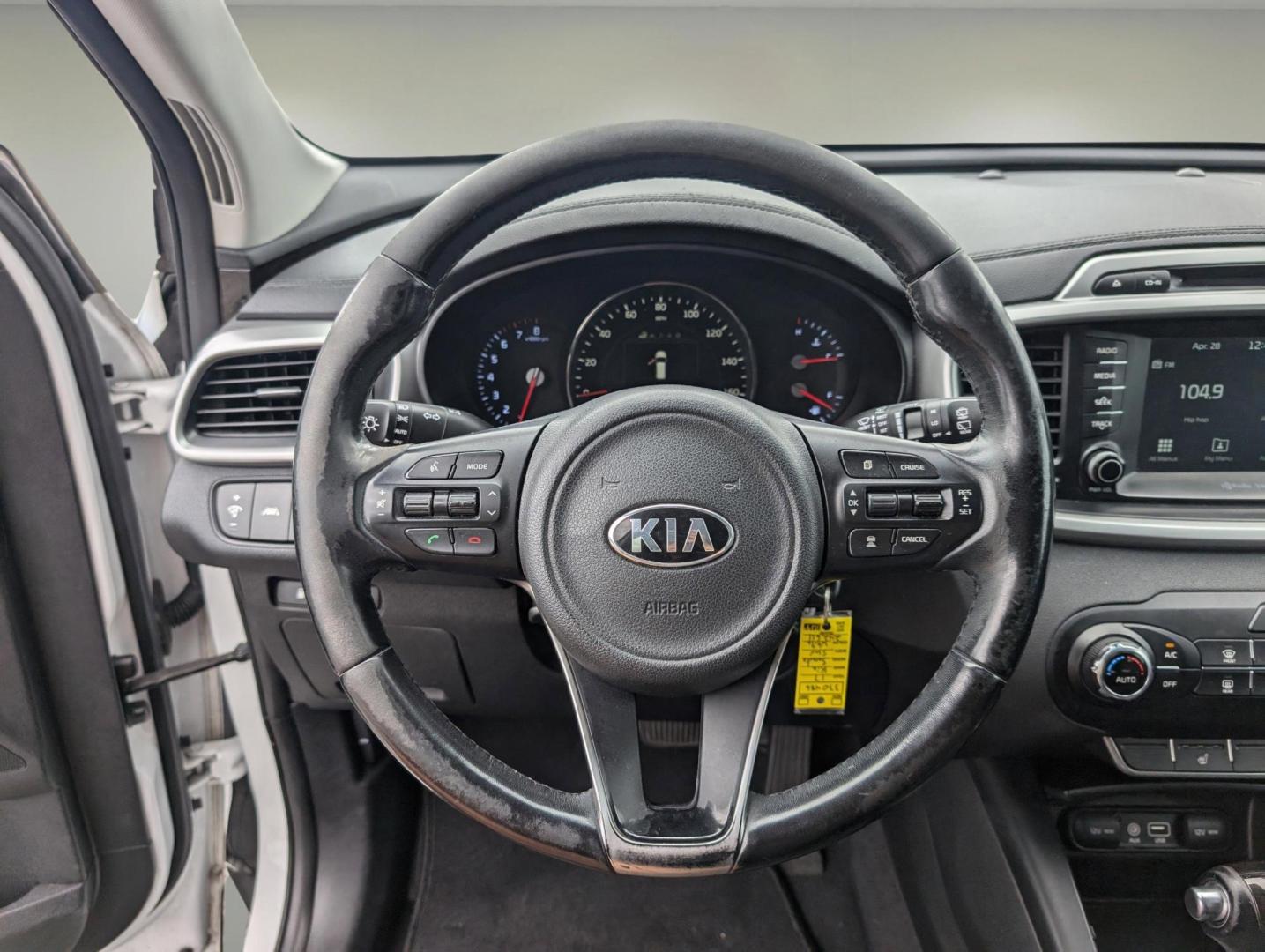 2017 /Satin Black Kia Sorento LX (5XYPG4A39HG) with an Regular Unleaded I-4 2.4 L/144 engine, 6-Speed Automatic w/OD transmission, located at 3959 U.S. 80 W, Phenix City, AL, 36870, (334) 297-4885, 32.469296, -85.135185 - 2017 Kia Sorento LX - Photo#17