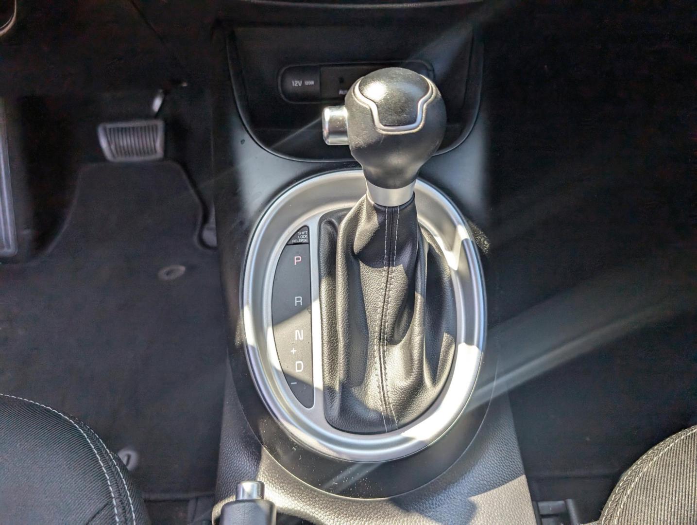 2017 /Black Kia Soul + (KNDJP3A50H7) with an Regular Unleaded I-4 2.0 L/122 engine, 6-Speed Automatic w/OD transmission, located at 521 Old Farm Lane Rd, Prattville, AL, 36066, (334) 325-1505, 32.482460, -86.416367 - 2017 Kia Soul + - Photo#13