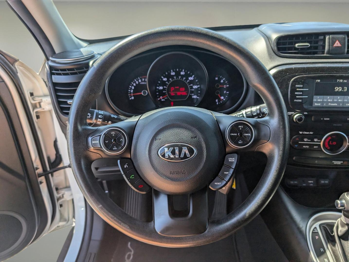 2017 /Black Kia Soul + (KNDJP3A50H7) with an Regular Unleaded I-4 2.0 L/122 engine, 6-Speed Automatic w/OD transmission, located at 521 Old Farm Lane Rd, Prattville, AL, 36066, (334) 325-1505, 32.482460, -86.416367 - 2017 Kia Soul + - Photo#15