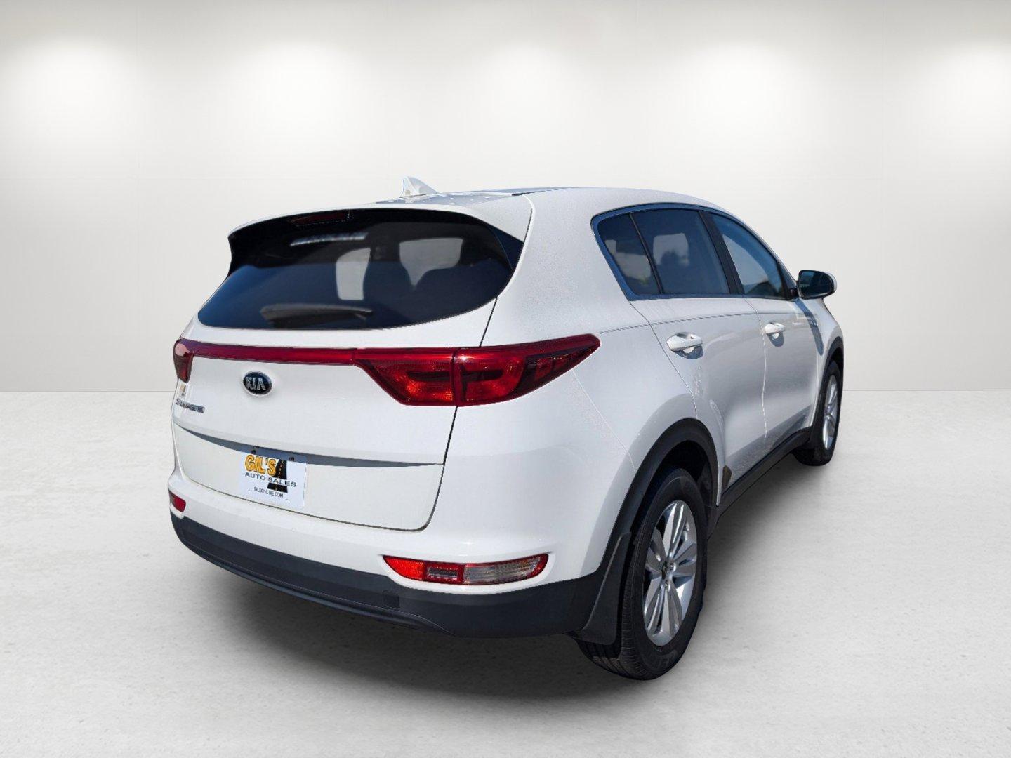 2017 /Black Kia Sportage LX (KNDPM3AC4H7) with an Regular Unleaded I-4 2.4 L/144 engine, 6-Speed Automatic w/OD transmission, located at 521 Old Farm Lane Rd, Prattville, AL, 36066, (334) 325-1505, 32.482460, -86.416367 - 2017 Kia Sportage LX - Photo#4