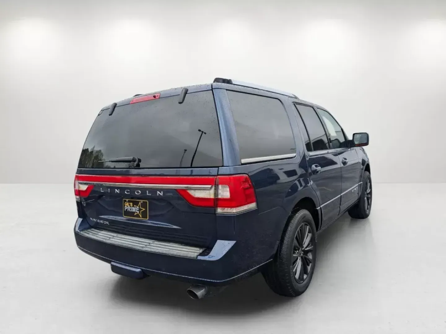 2017 Lincoln Navigator Select (5LMJJ2HT7HE) with an Twin Turbo Premium Unleaded V-6 3.5 L/213 engine, 6-Speed Automatic w/OD transmission, located at 1430 Gateway Drive, Opelika, AL, 36801, (334) 239-0944, 32.637871, -85.409790 - 2017 Lincoln Navigator Select - Photo#5