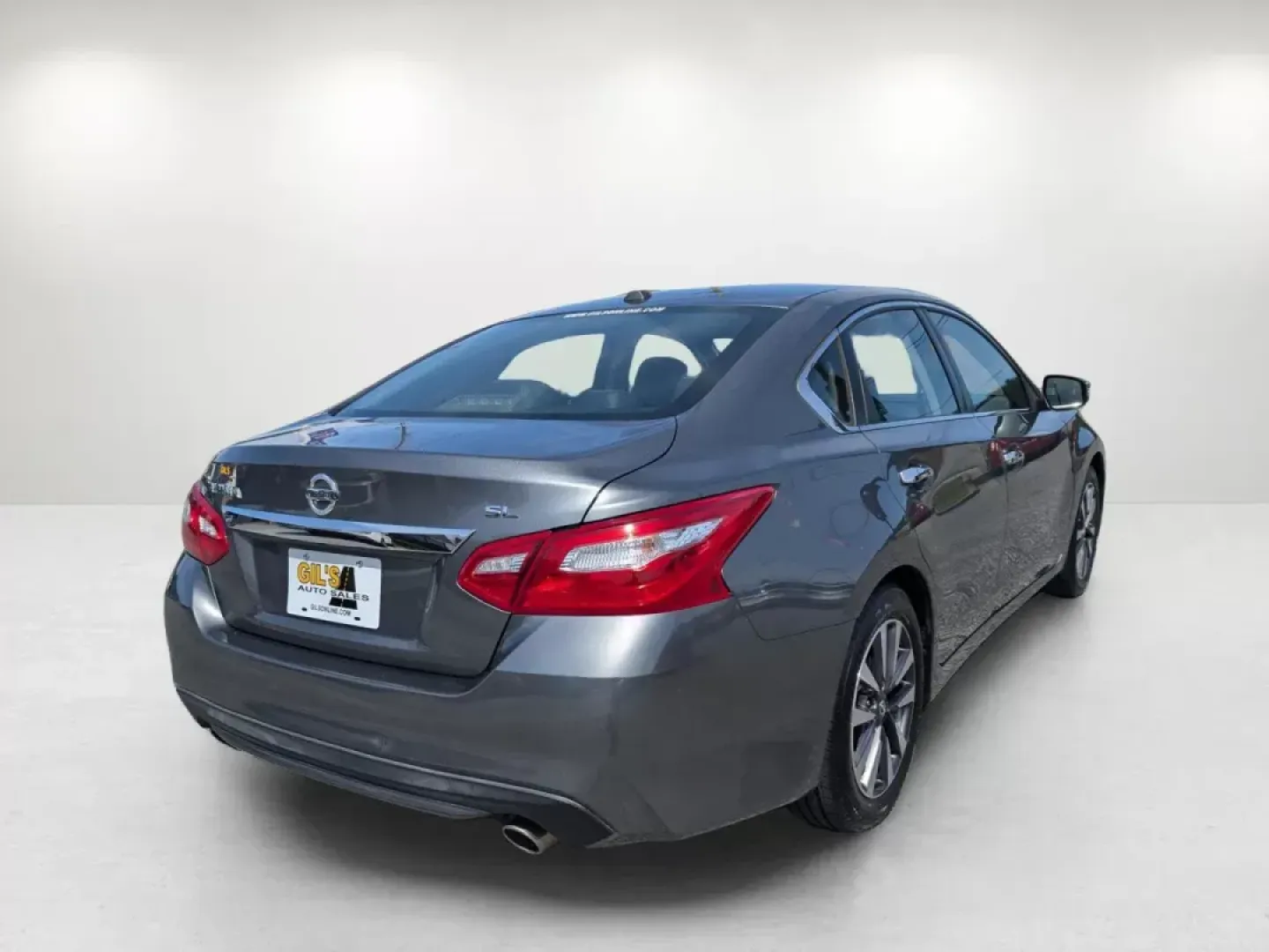 2017 /Charcoal Nissan Altima 2.5 SL (1N4AL3AP7HC) with an Regular Unleaded I-4 2.5 L/152 engine, 1-Speed CVT w/OD transmission, located at 5115 14th Ave., Columbus, GA, 31904, (706) 323-0345, 32.511494, -84.971046 - 2017 Nissan Altima 2.5 SL - Photo#4