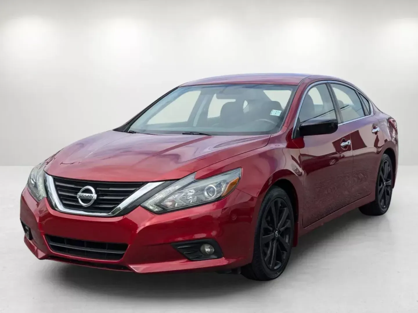 2017 /Sport Interior Nissan Altima 2.5 SR (1N4AL3AP2HC) with an Regular Unleaded I-4 2.5 L/152 engine, 1-Speed CVT w/OD transmission, located at 3959 U.S. 80 W, Phenix City, AL, 36870, (334) 297-4885, 32.469296, -85.135185 - 2017 Nissan Altima 2.5 SR - Photo#1