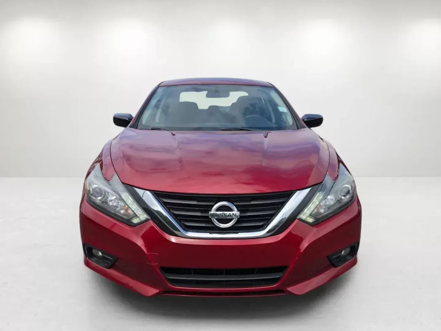 2017 /Sport Interior Nissan Altima 2.5 SR (1N4AL3AP2HC) with an Regular Unleaded I-4 2.5 L/152 engine, 1-Speed CVT w/OD transmission, located at 3959 U.S. 80 W, Phenix City, AL, 36870, (334) 297-4885, 32.469296, -85.135185 - 2017 Nissan Altima 2.5 SR - Photo#2